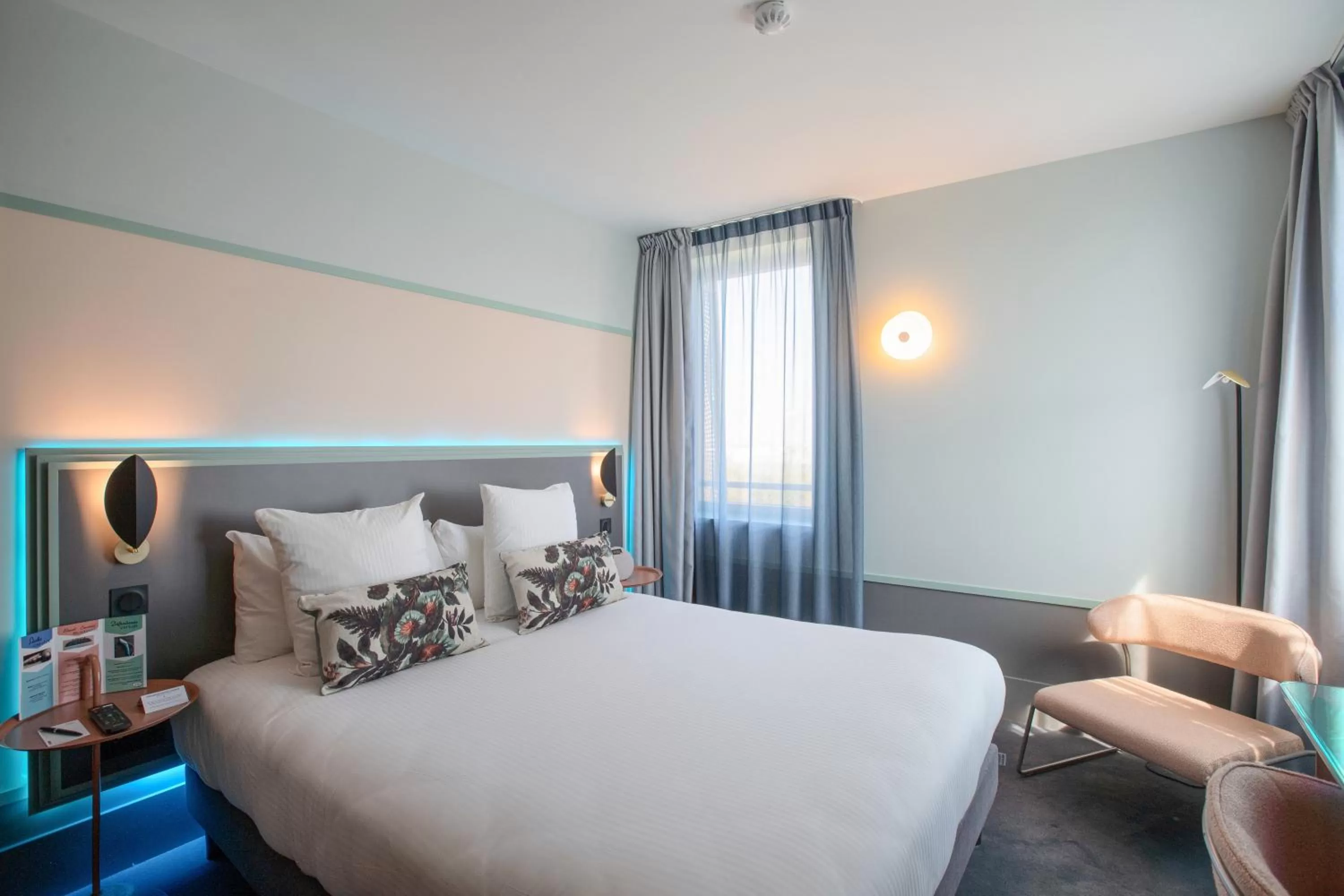 Bed in Aiden by Best Western Clermont-Ferrand Hotel & Spa