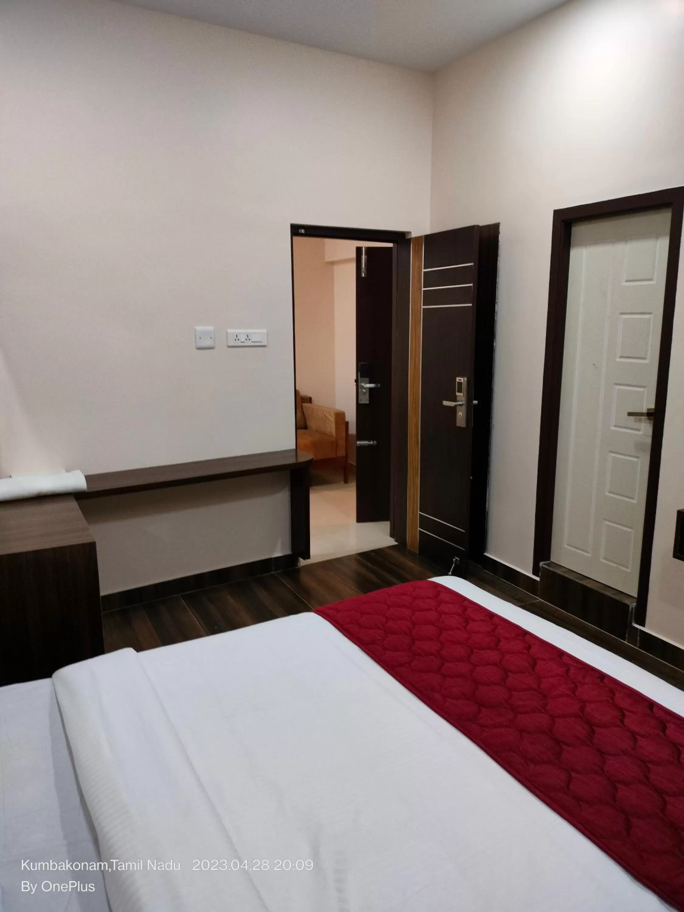 Bedroom, Bed in Sivamurugan Hotels