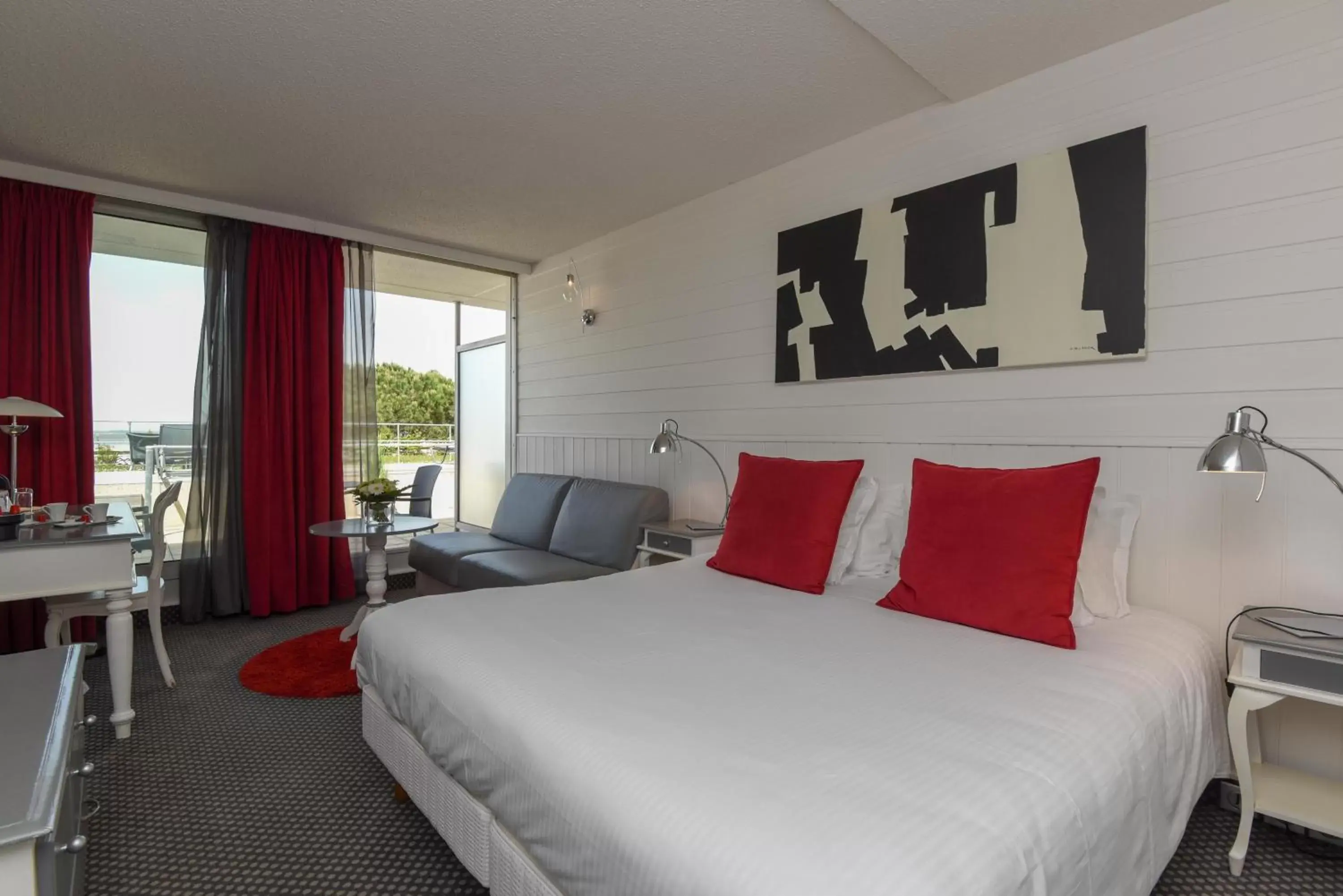 Deluxe Room Sea View in Hôtel Point France Deluxe Room Sea View in Hôtel Point France