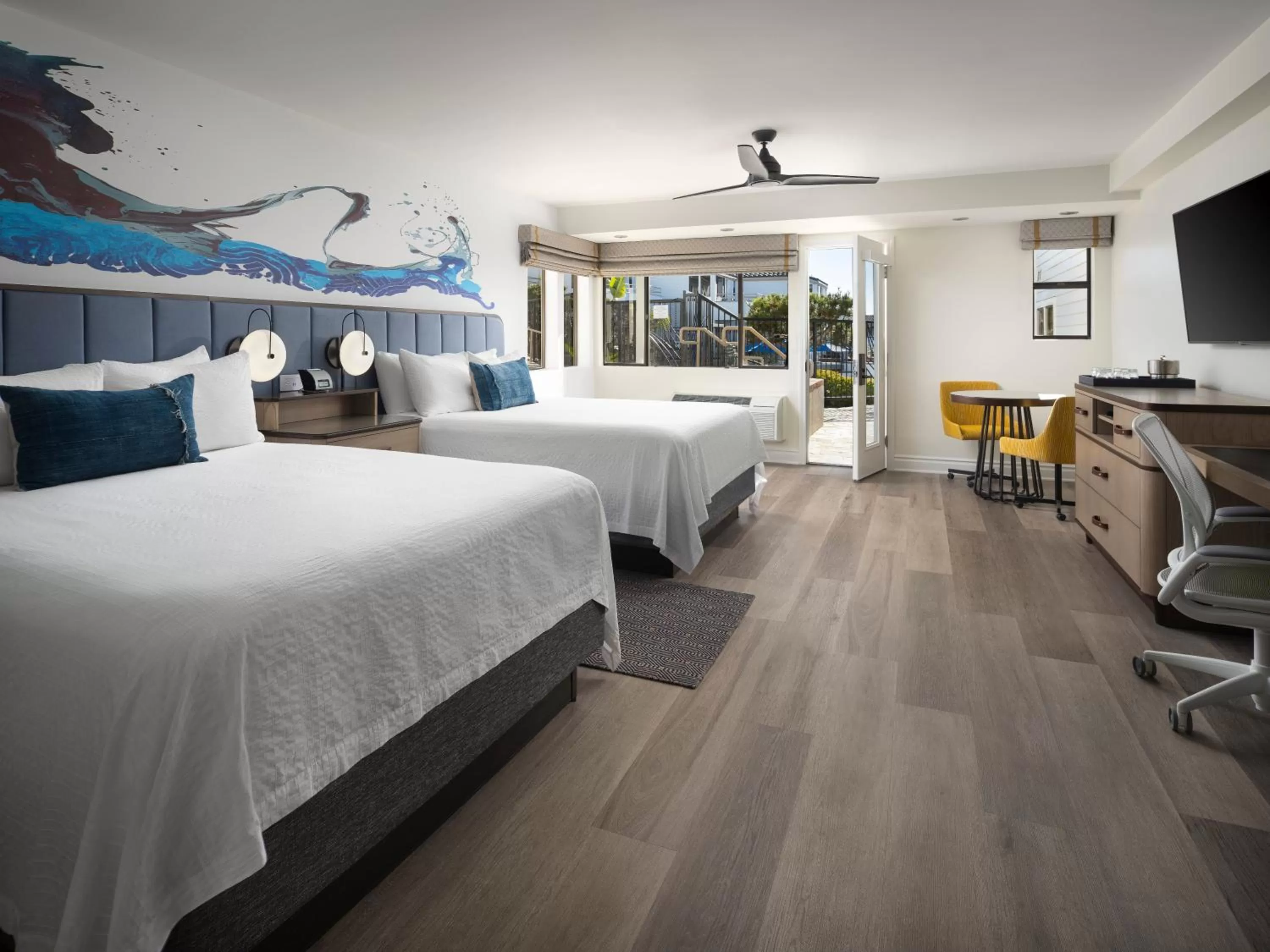 Photo of the whole room, Bed in Hotel Indigo San Diego Del Mar by IHG