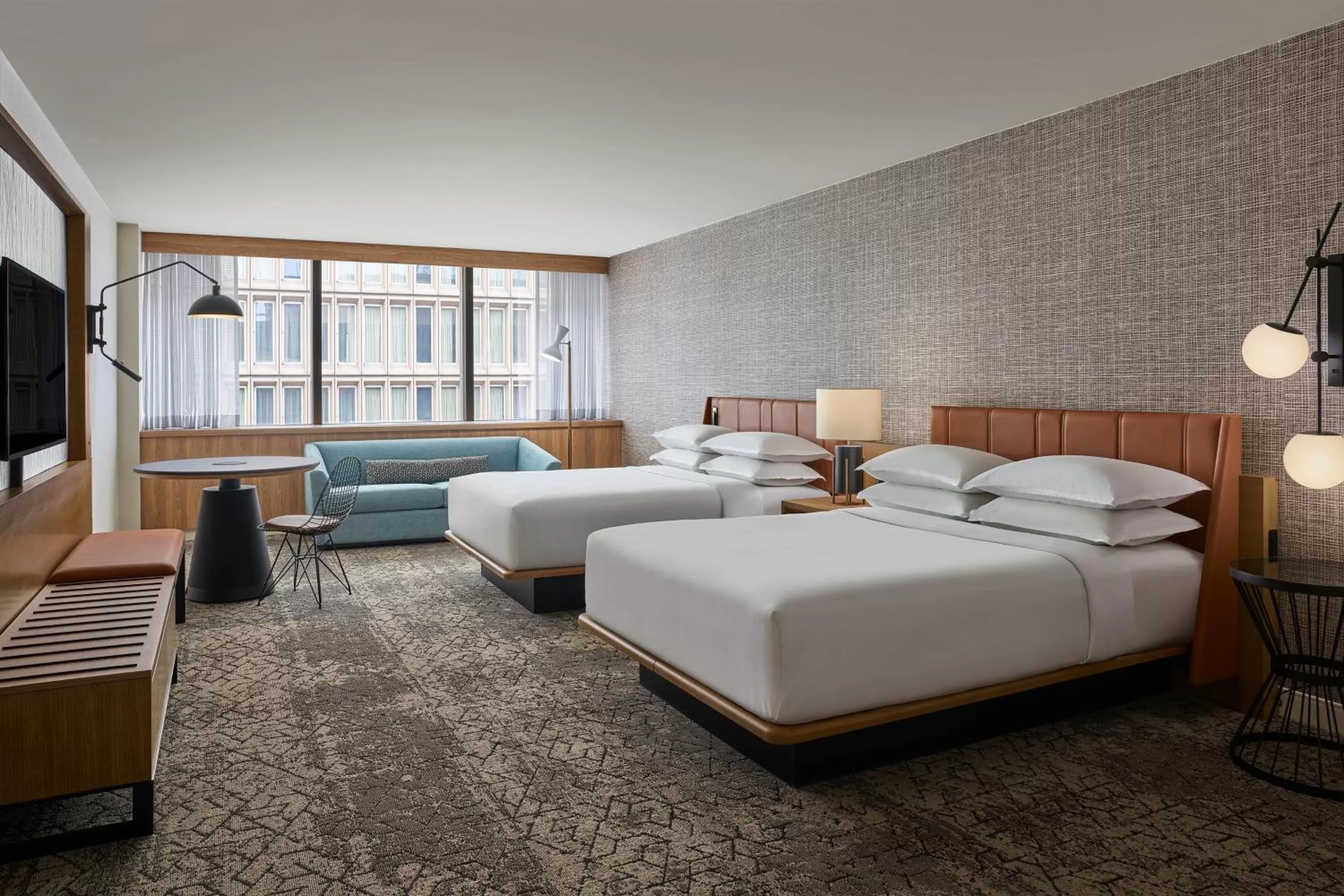 Photo of the whole room, Bed in Sheraton Denver Downtown Hotel