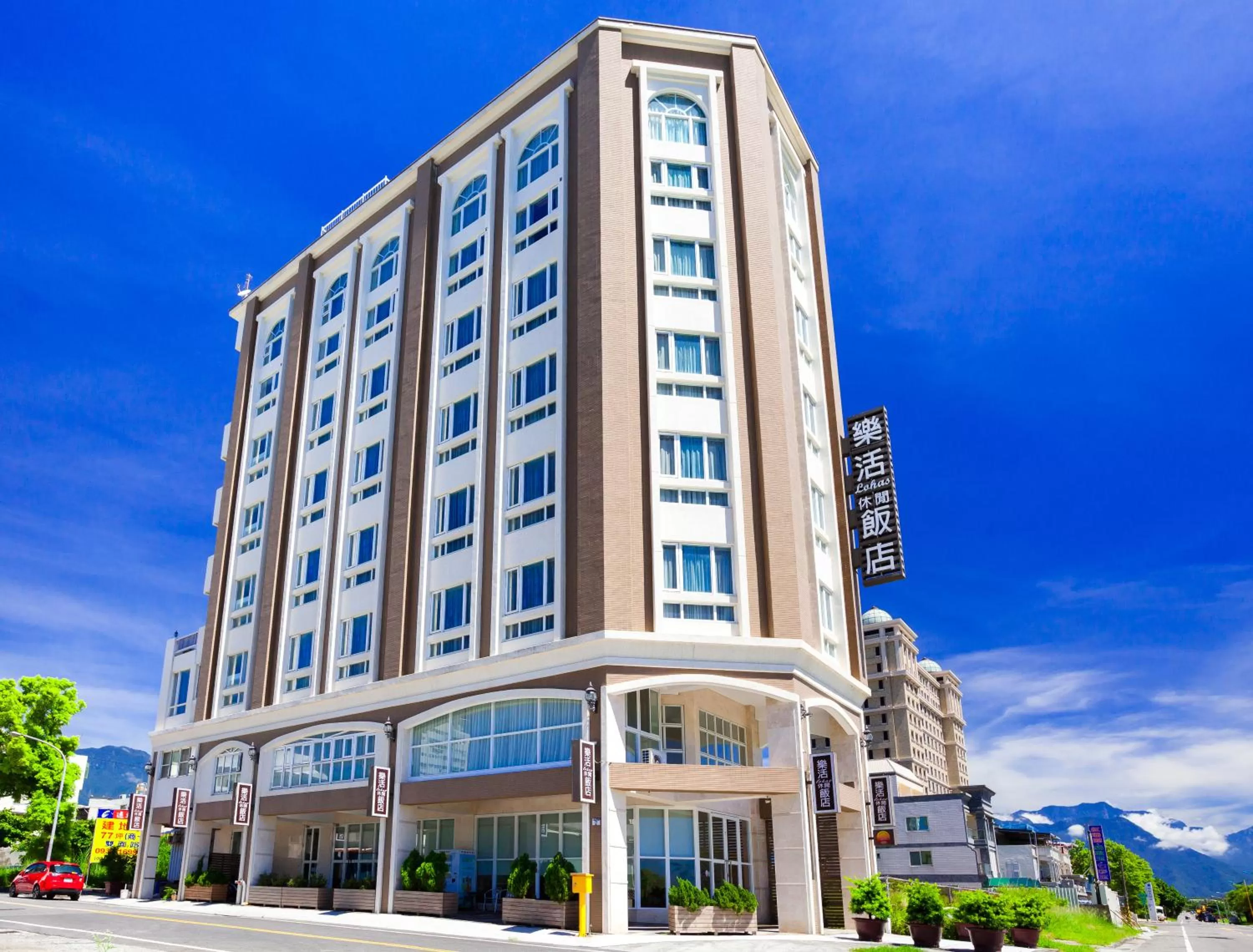 Facade/entrance in Hotel Lohas