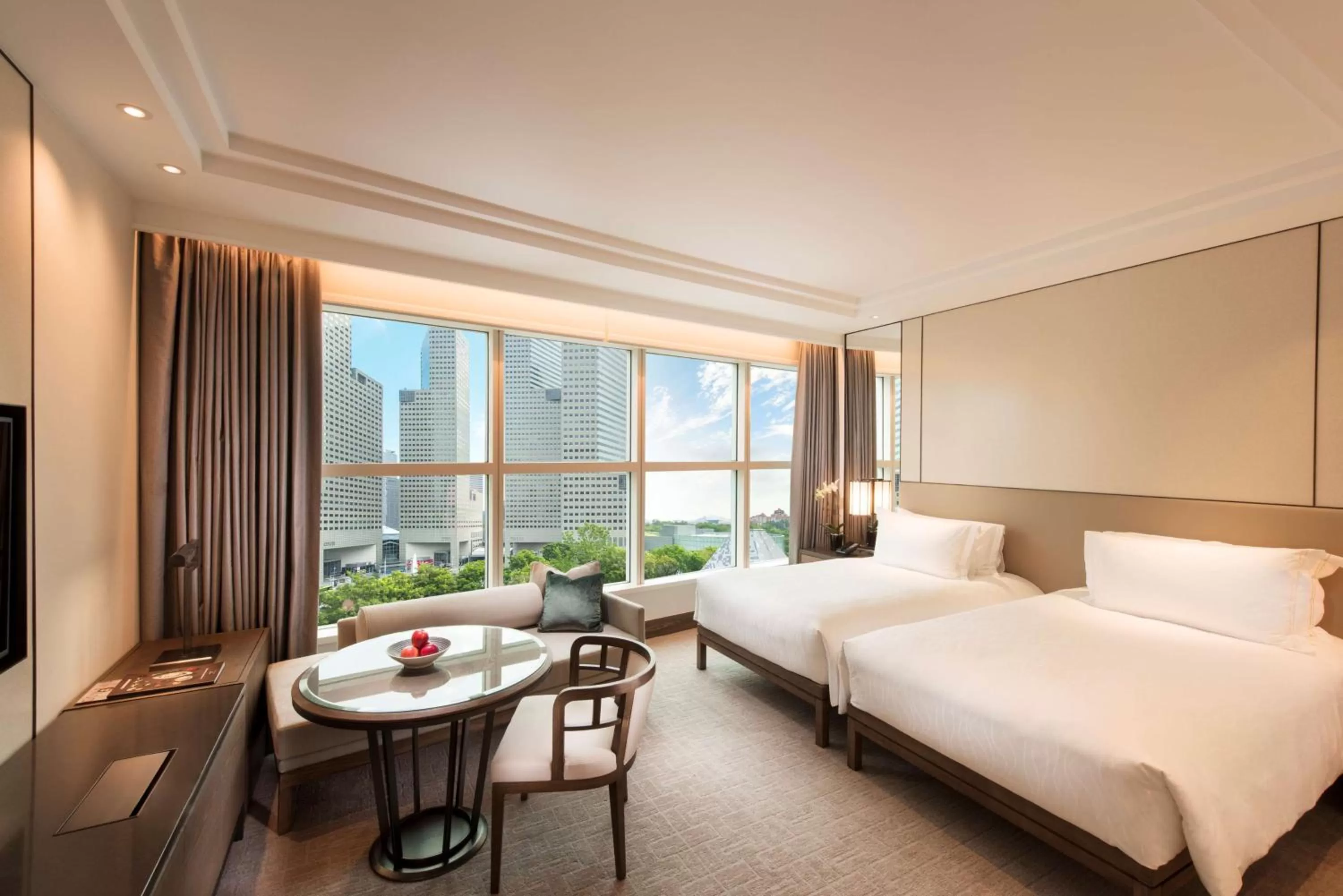 Living room, Bed in Conrad Centennial Singapore