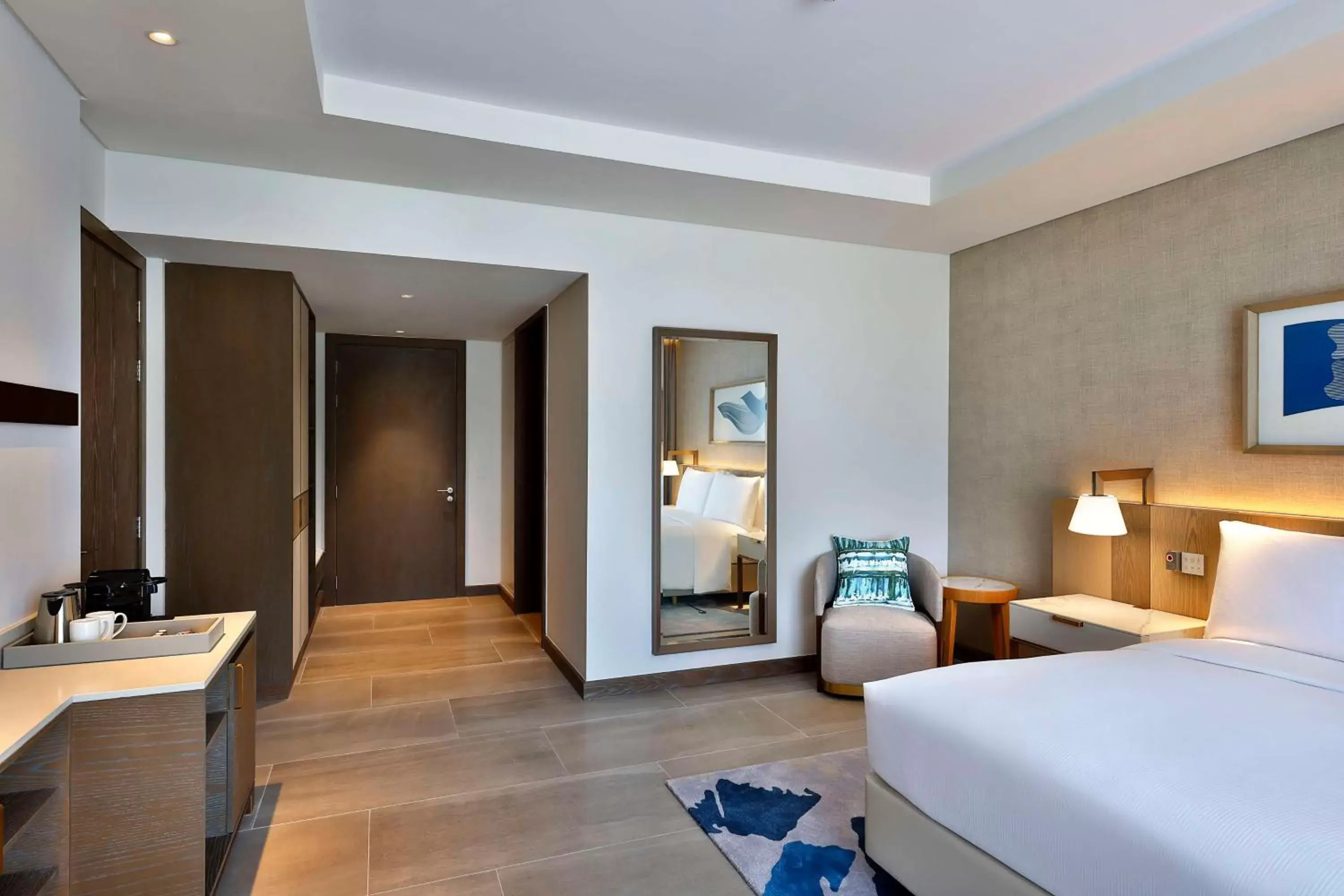 King Room - Mobility Access in Hilton Abu Dhabi Yas Island King Room - Mobility Access in Hilton Abu Dhabi Yas Island