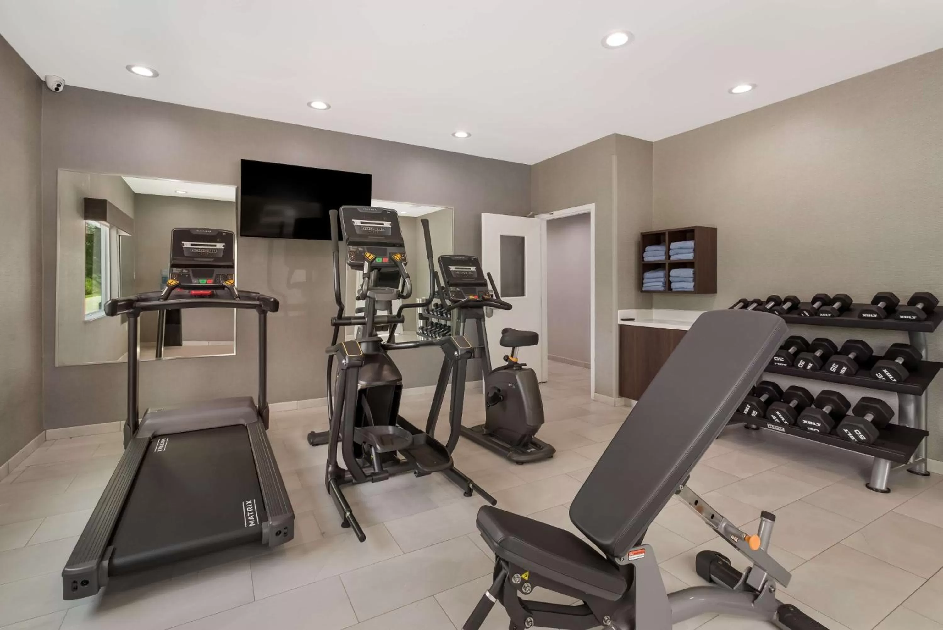 Fitness centre/facilities in Best Western La Place Inn