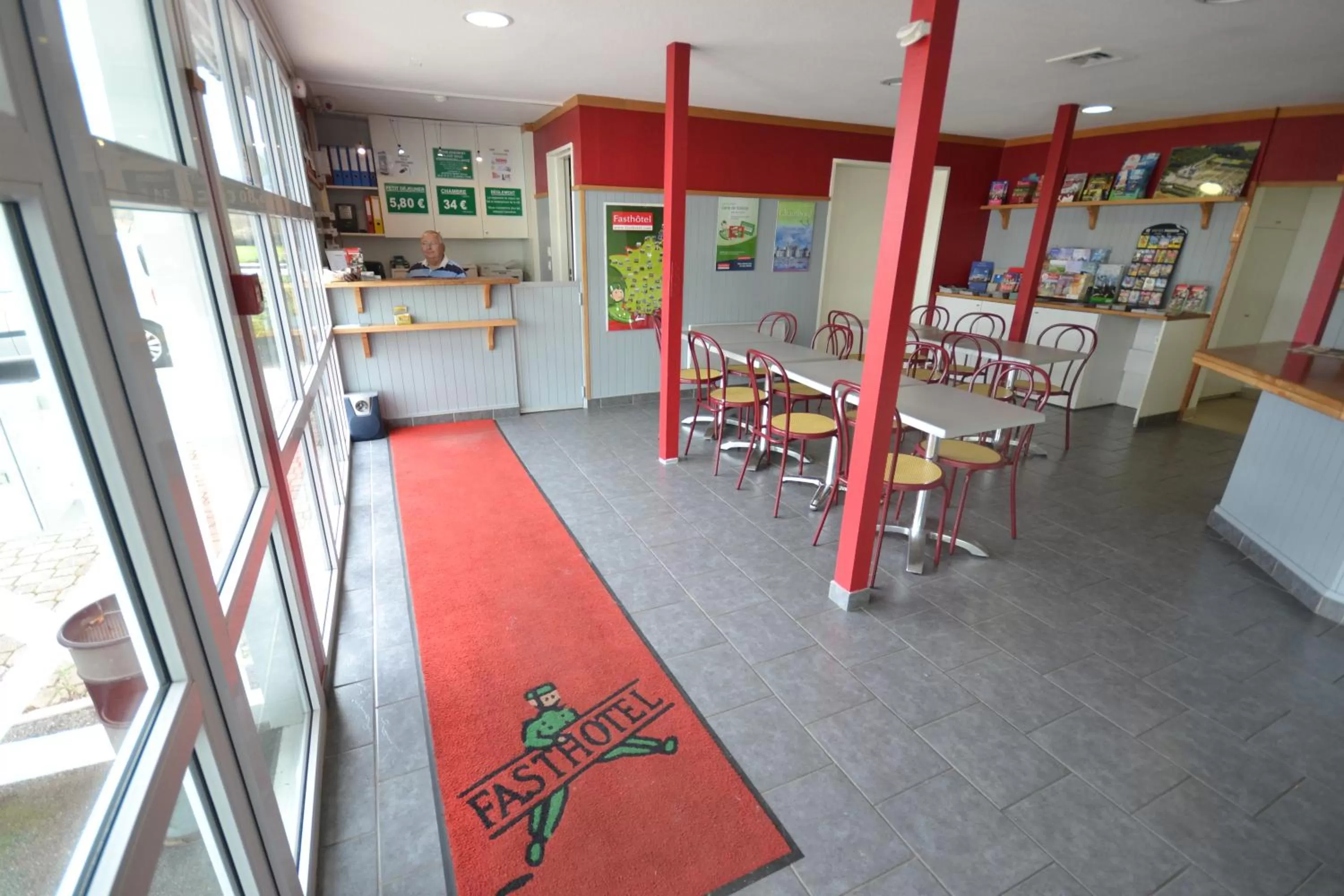 Restaurant/places to eat in Fasthotel Tours Sud