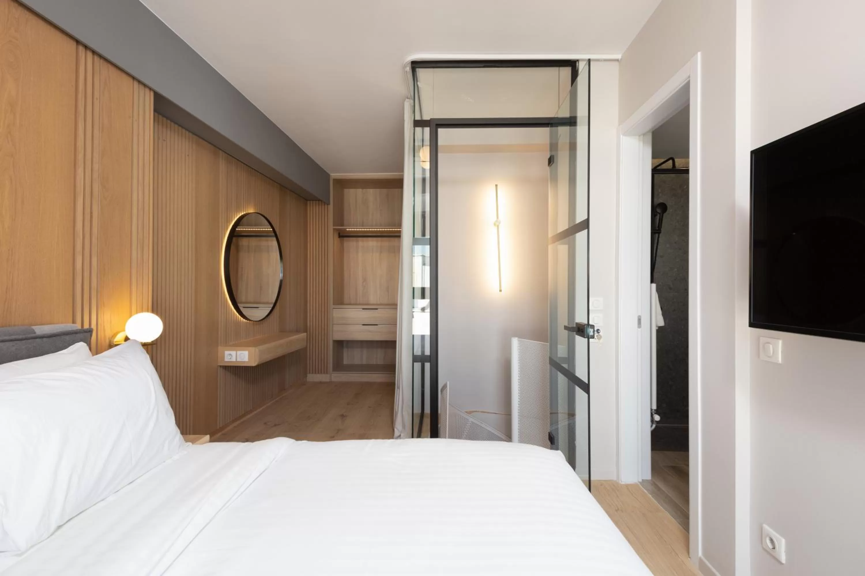 TV and multimedia, Bed in LUX&EASY Athens Downtown Residences