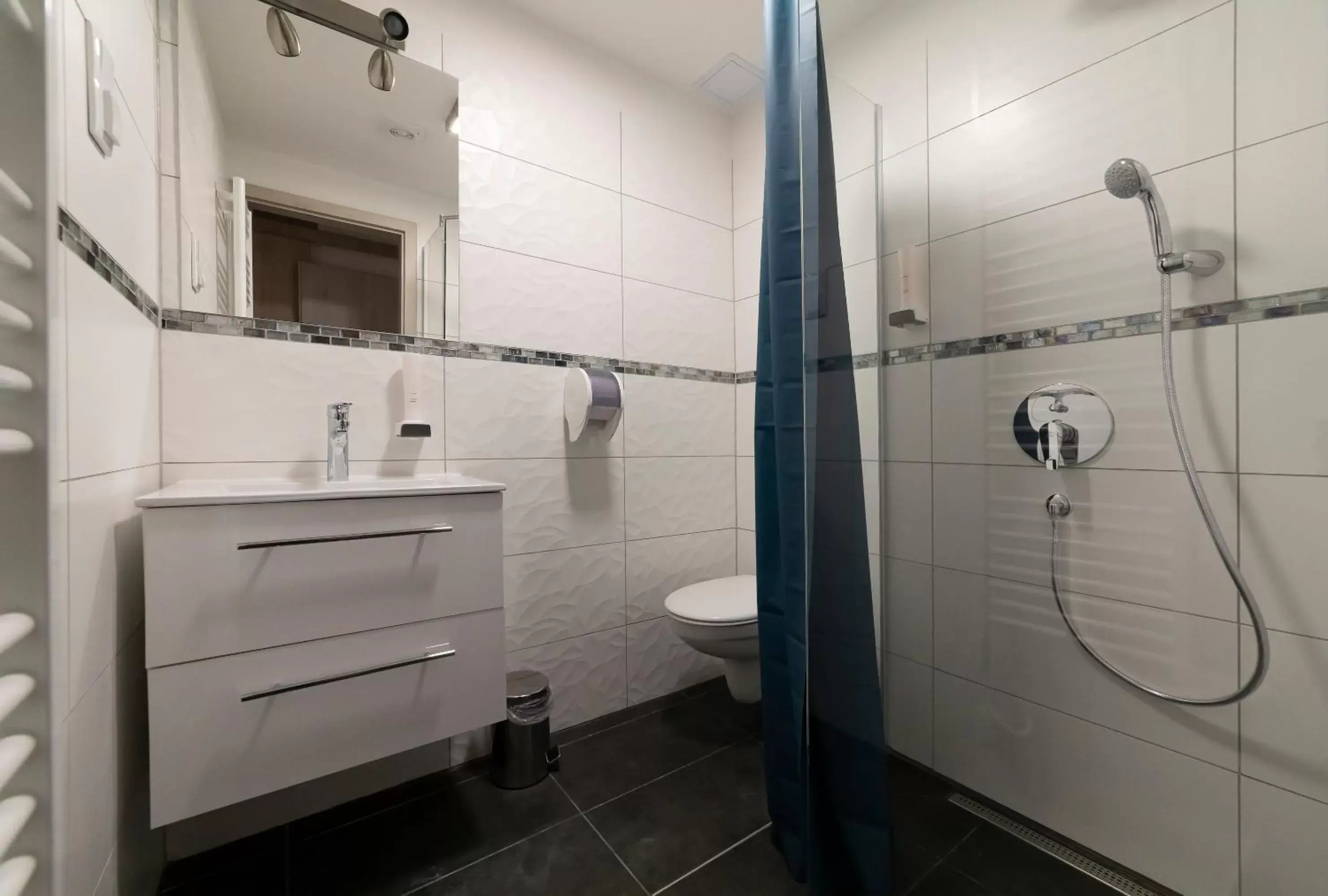 Deluxe Double or Twin Room with Balcony - single occupancy in Sirály Panzió Tópart Deluxe Double or Twin Room with Balcony - single occupancy in Sirály Panzió Tópart