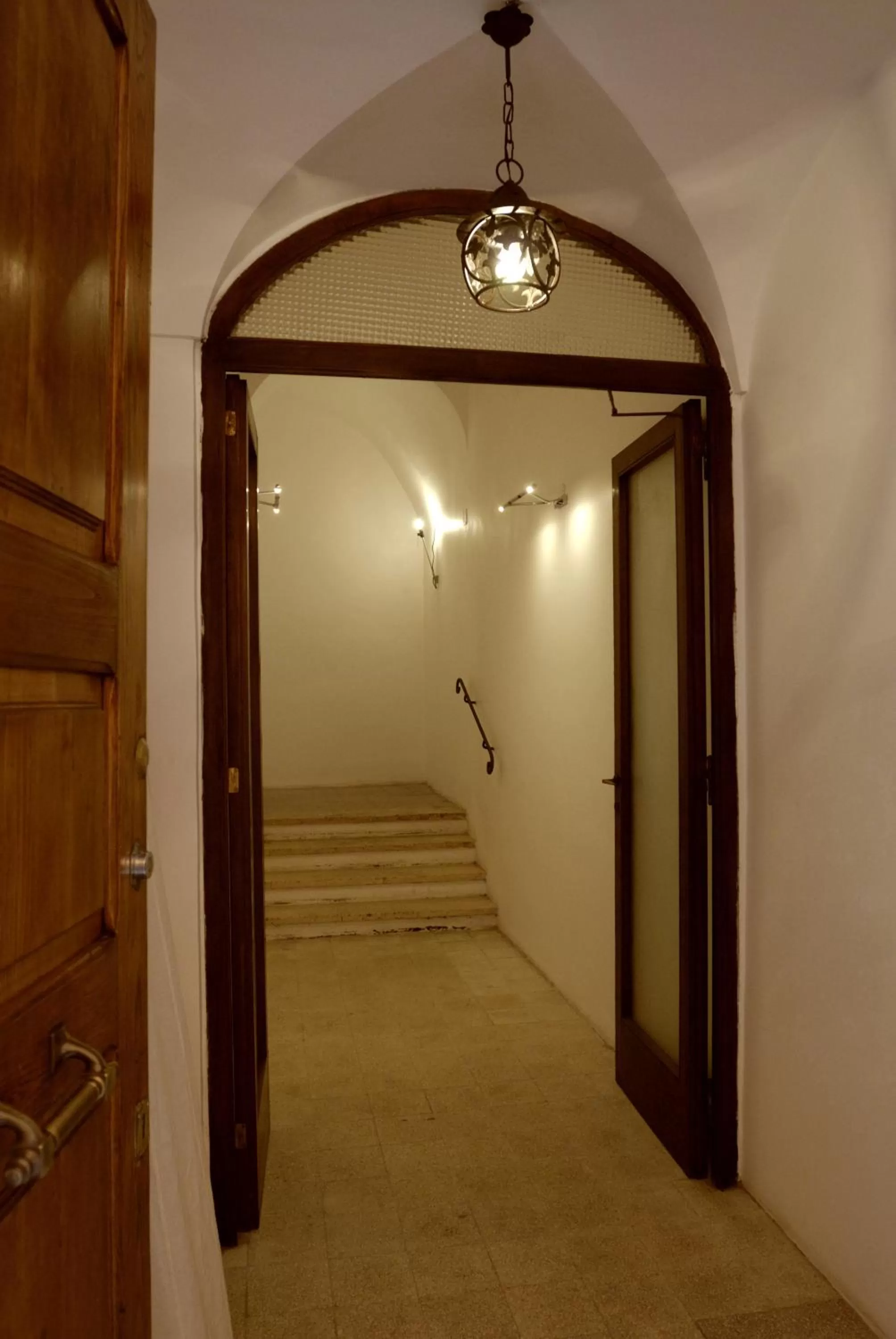 Decorative detail in Vicolo del Lupo Guesthouse