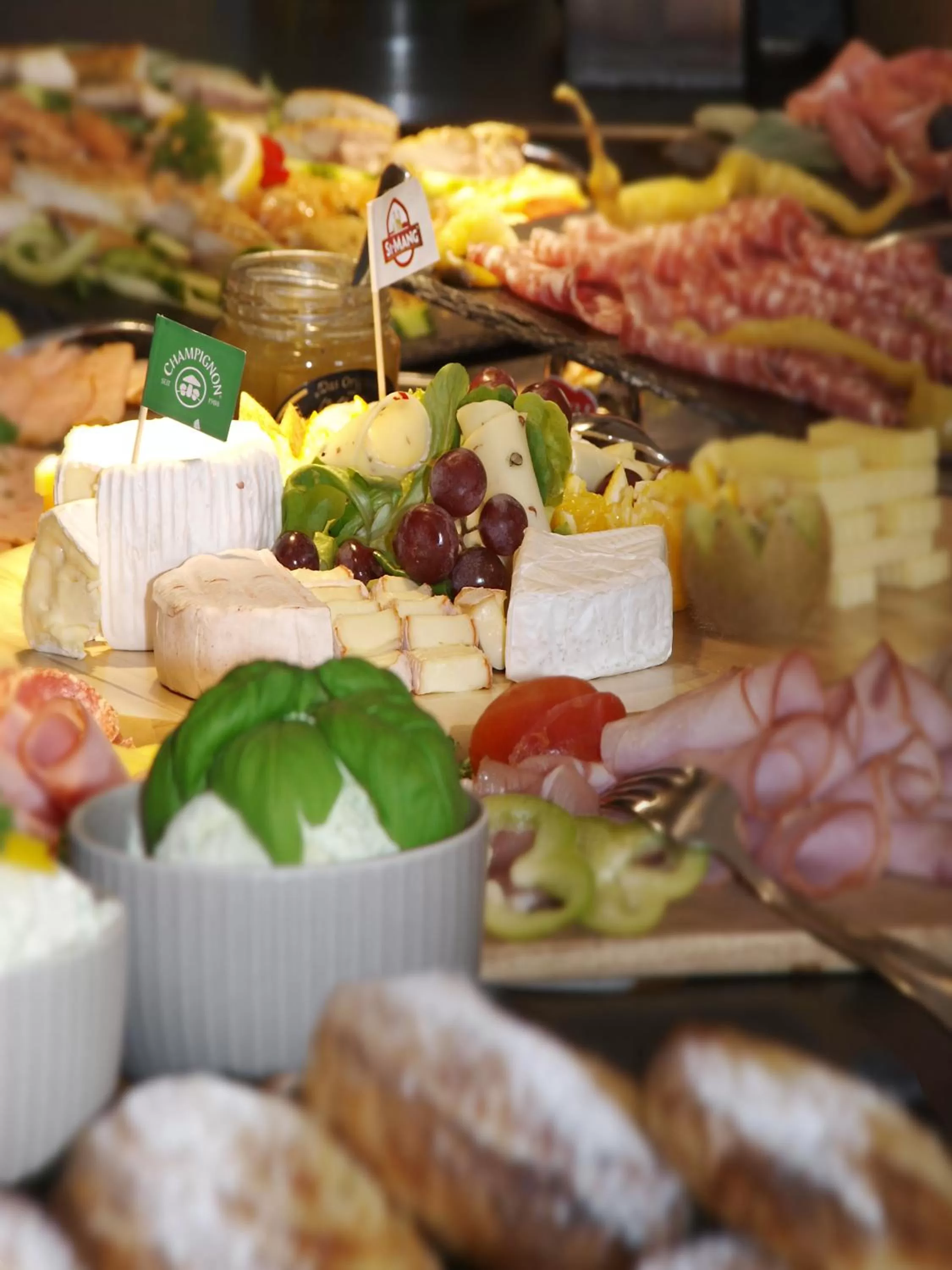 Restaurant/places to eat, Food in Hotel Restaurant Zum Goldenen Anker mit Hallenbad