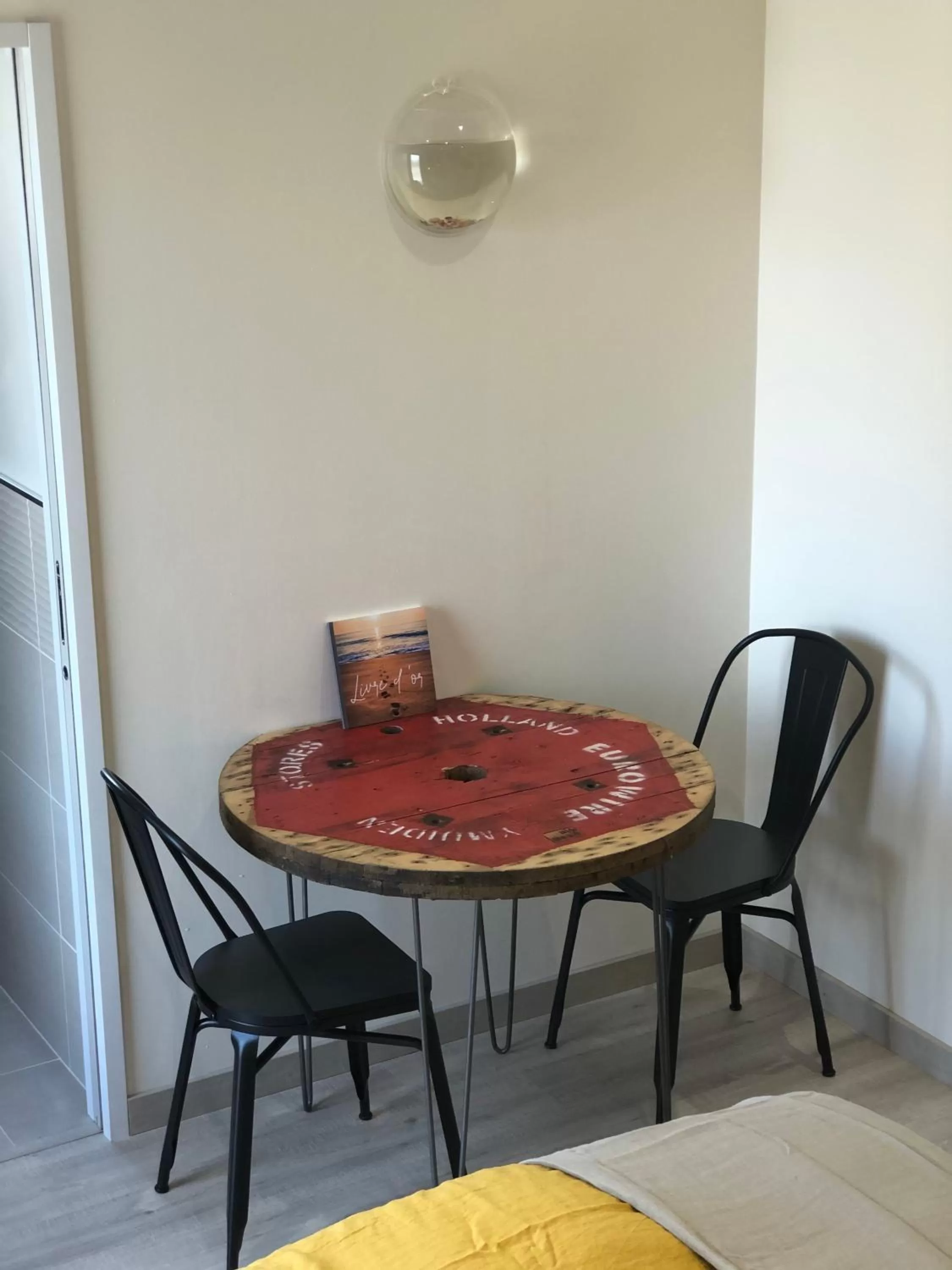 Dining area in Escale beauté le Crotoy