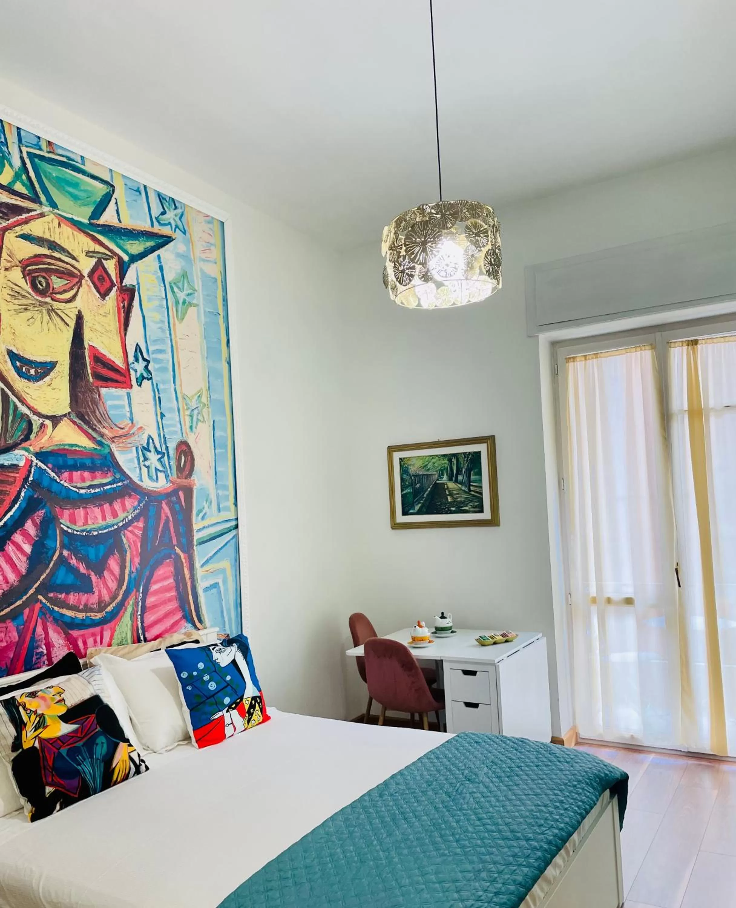 Photo of the whole room, Bed in ConteMax ArtHouse