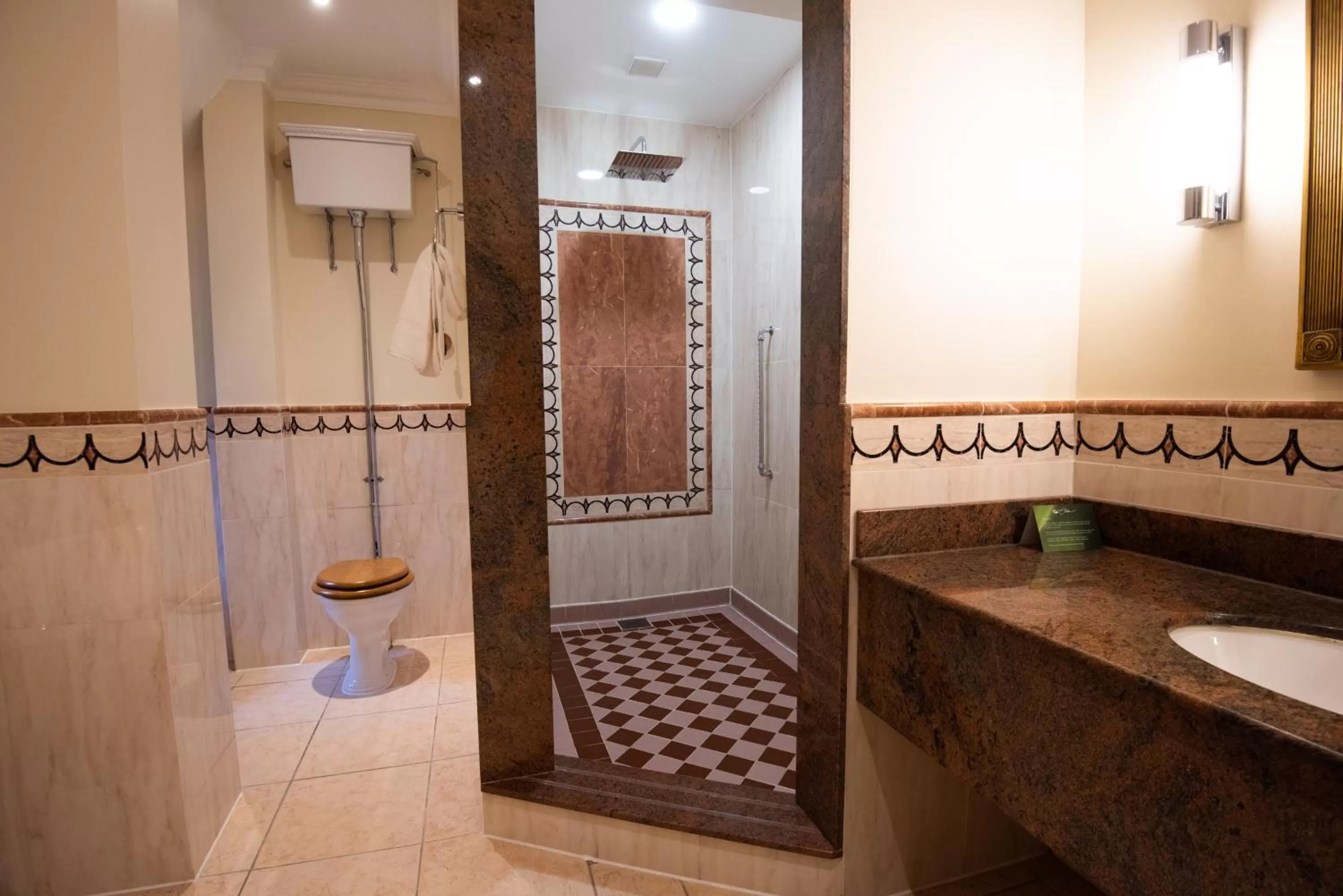 Shower in Pennyhill Park Hotel and Spa