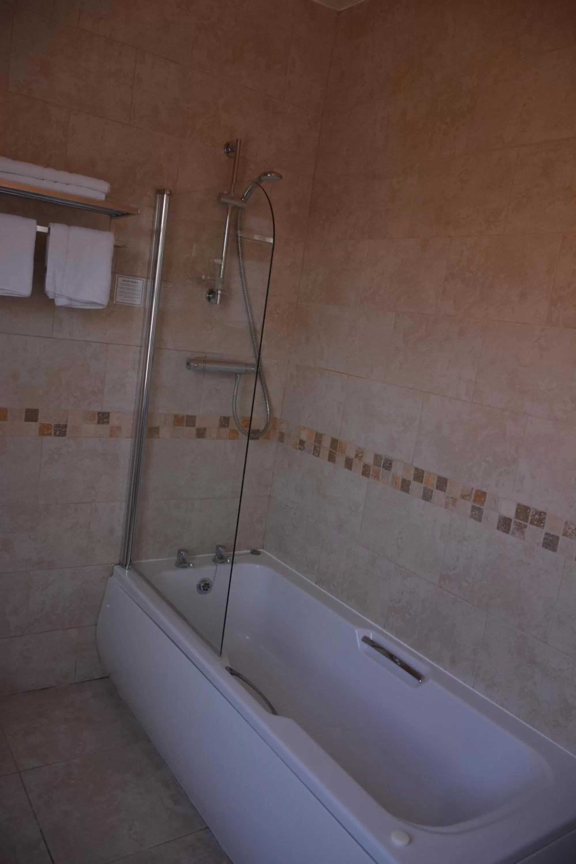 Shower in The Rose & Crown York