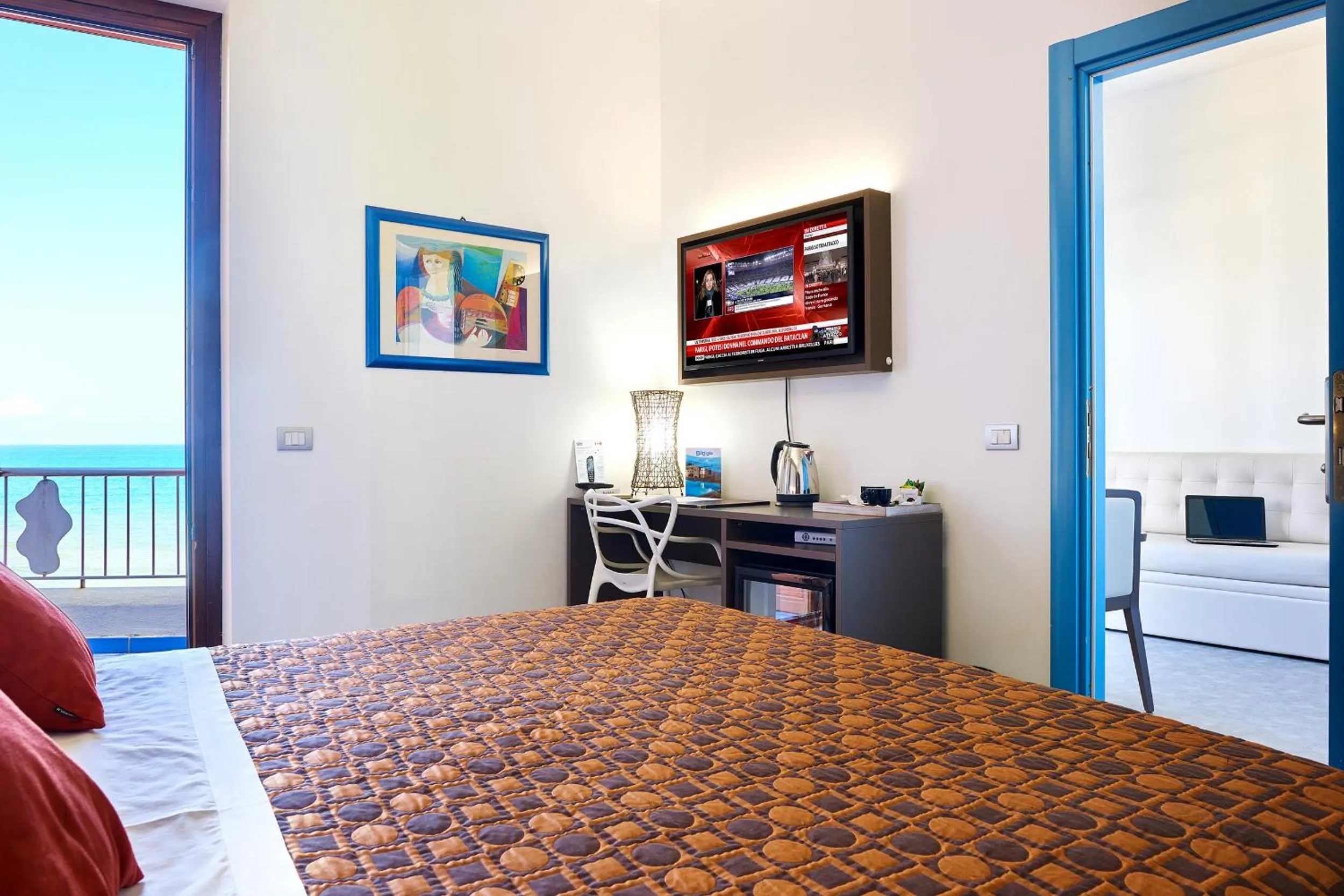 Bed in Hotel La Battigia