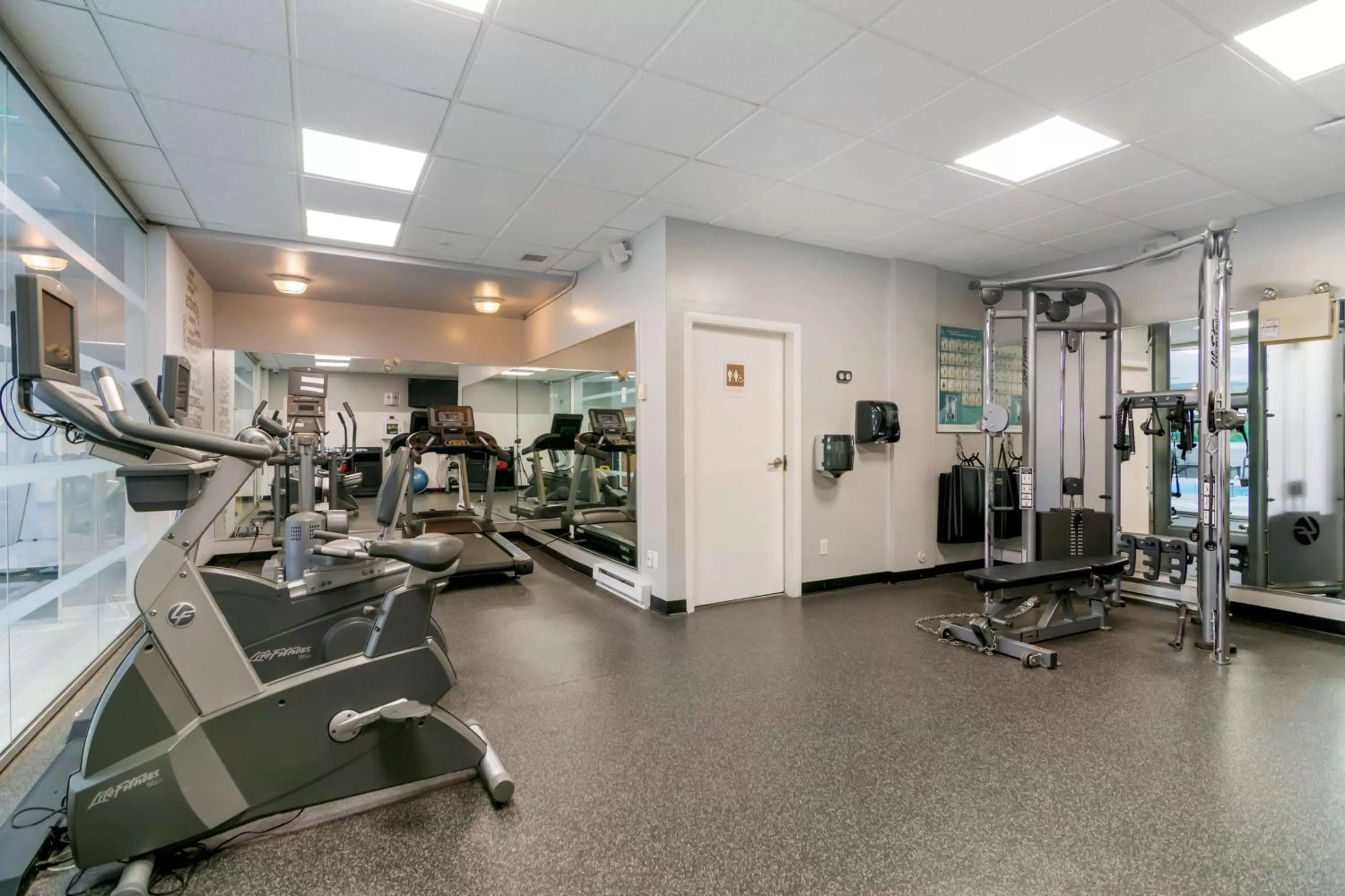 Fitness centre/facilities in Best Western Premier Aberdeen Kamloops