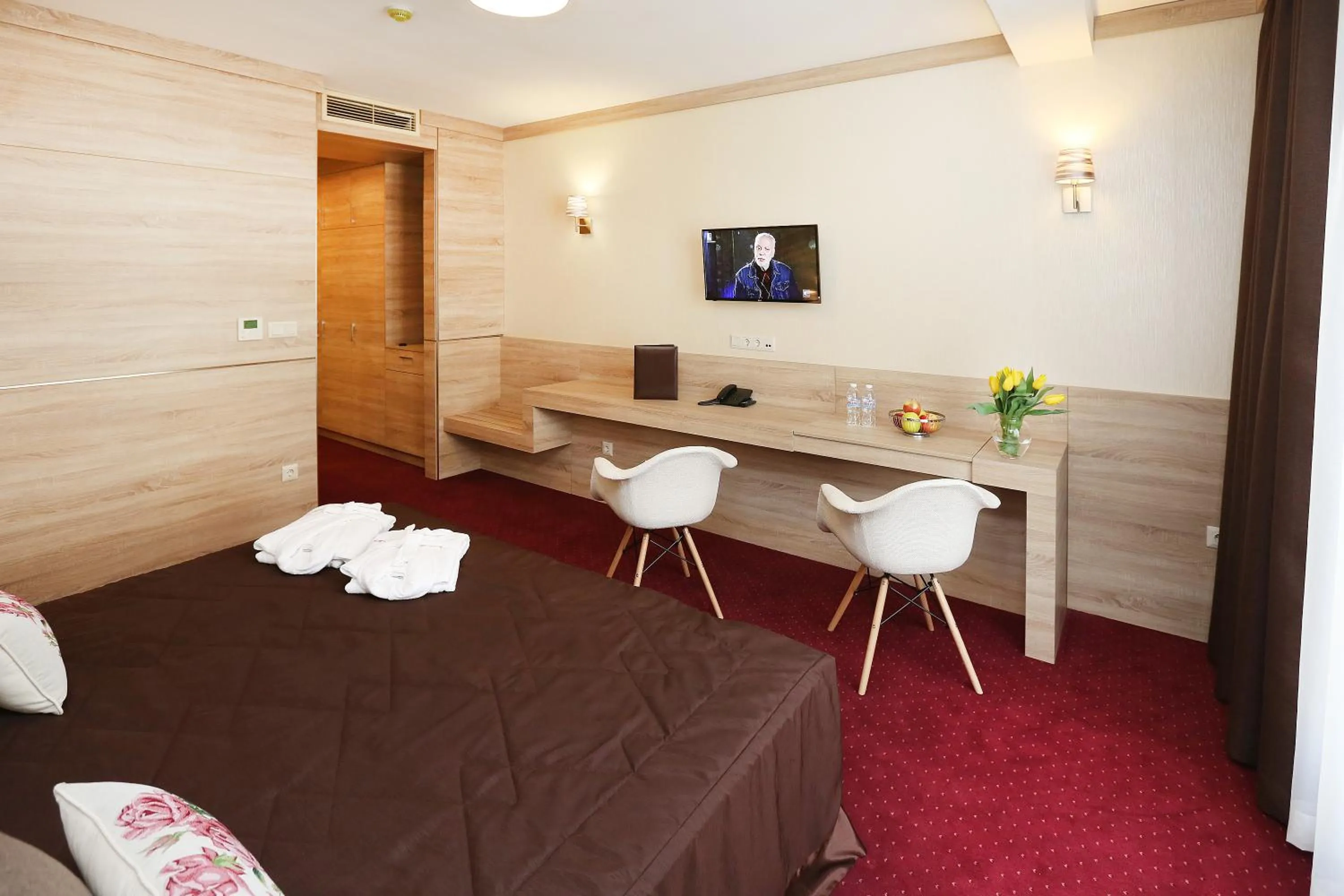 Seating area, Bed in Hotel COOP, Sofia