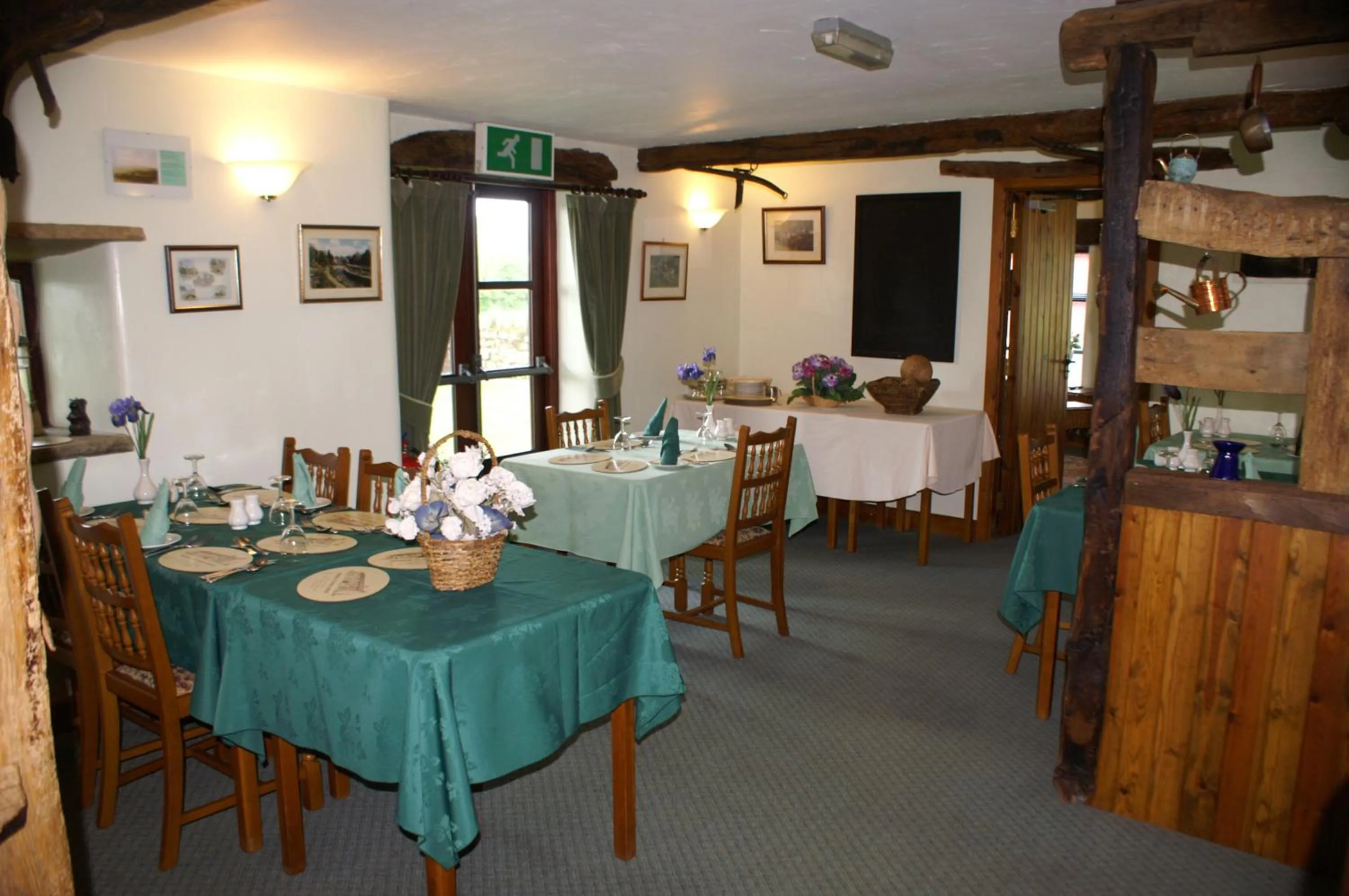 Dining area in Middle Flass Lodge
