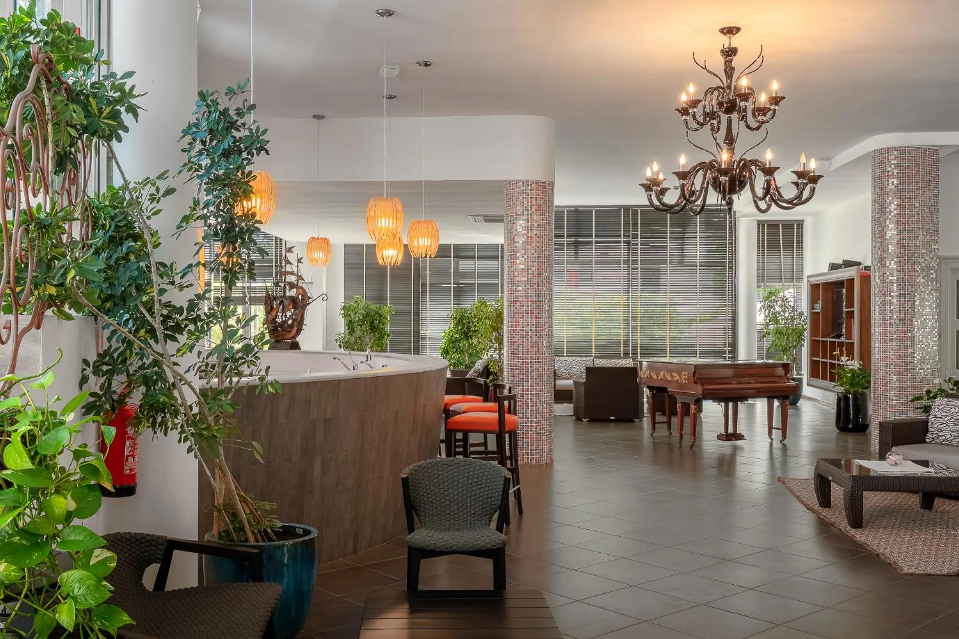 Communal lounge/ TV room in The Pelican Beach Resort & SPA - Adults Only