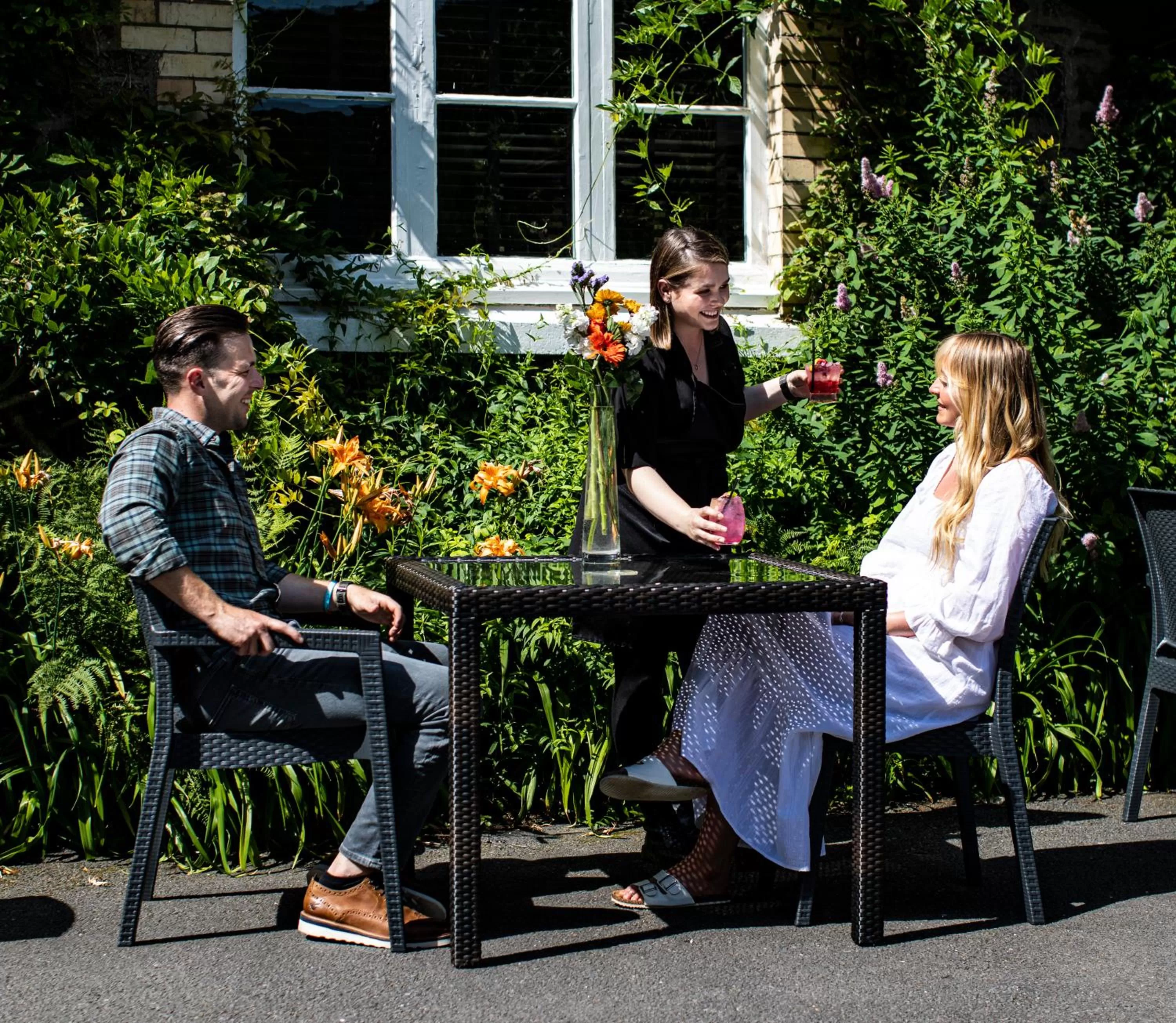 People in Broomhill Estate Boutique Art Hotel