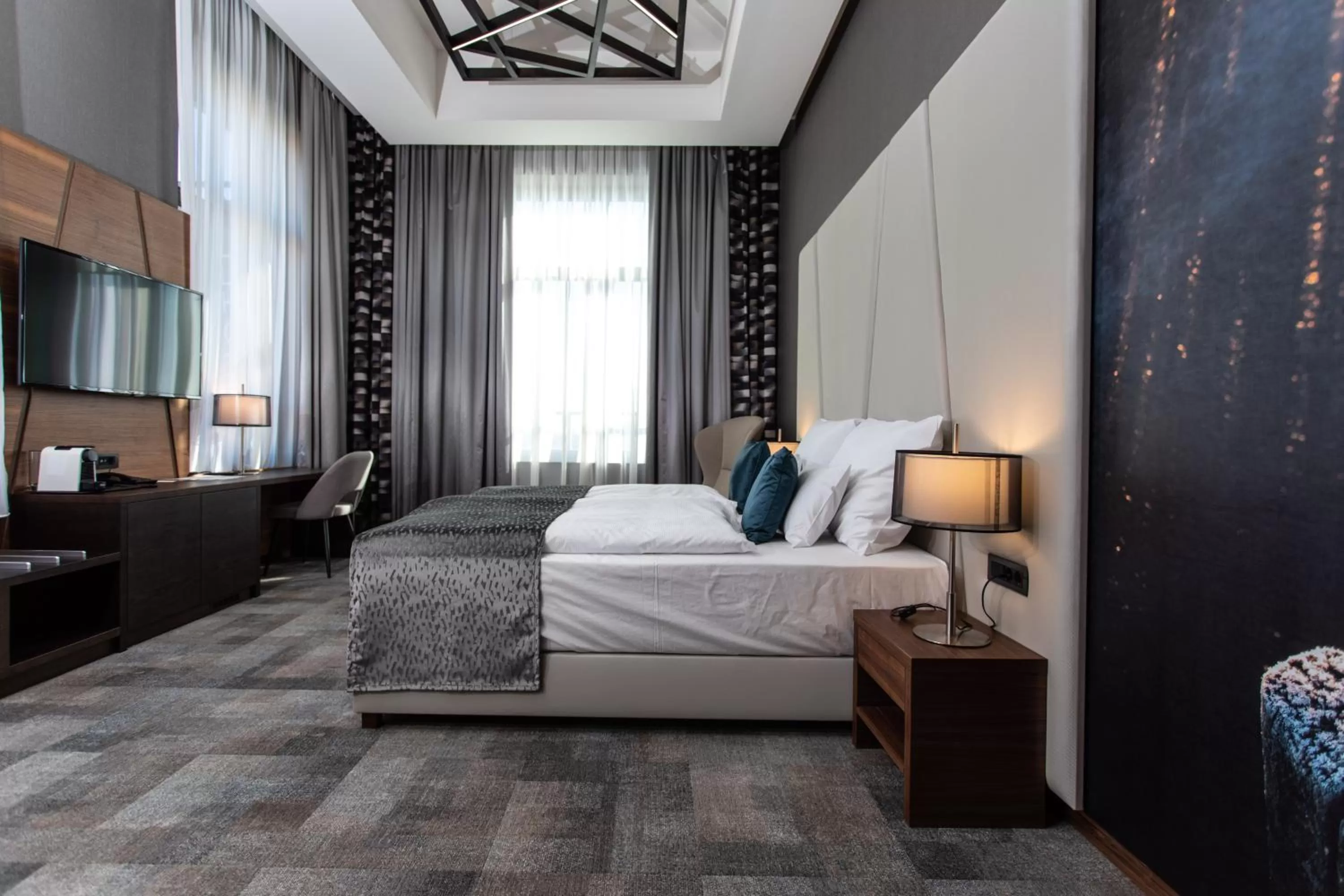 Photo of the whole room, Bed in Artis Boutique Hotel