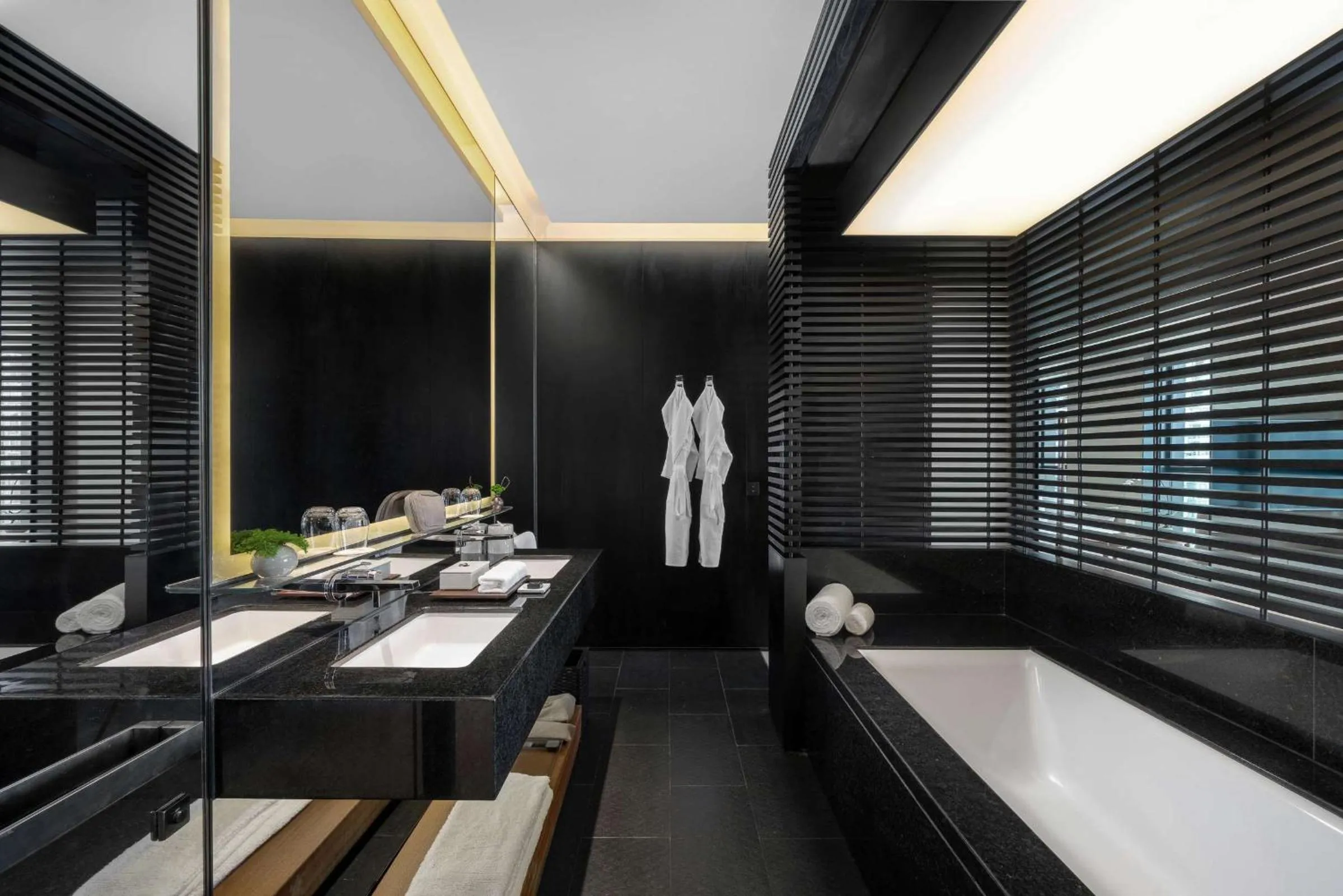 Bathroom in Upper House Chengdu
