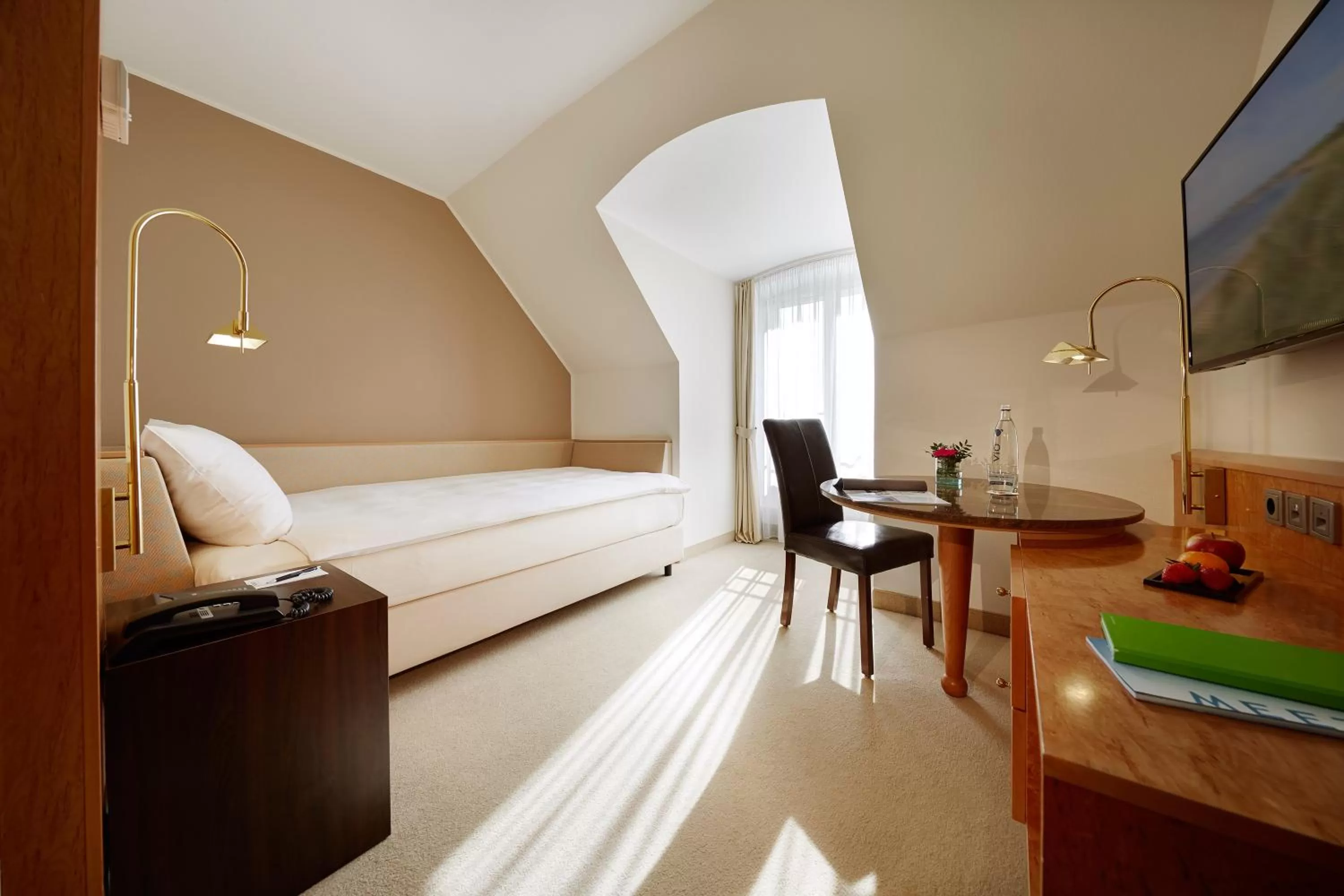 Photo of the whole room, Bed in Lindner Hotel Dusseldorf Airport, part of JdV by Hyatt