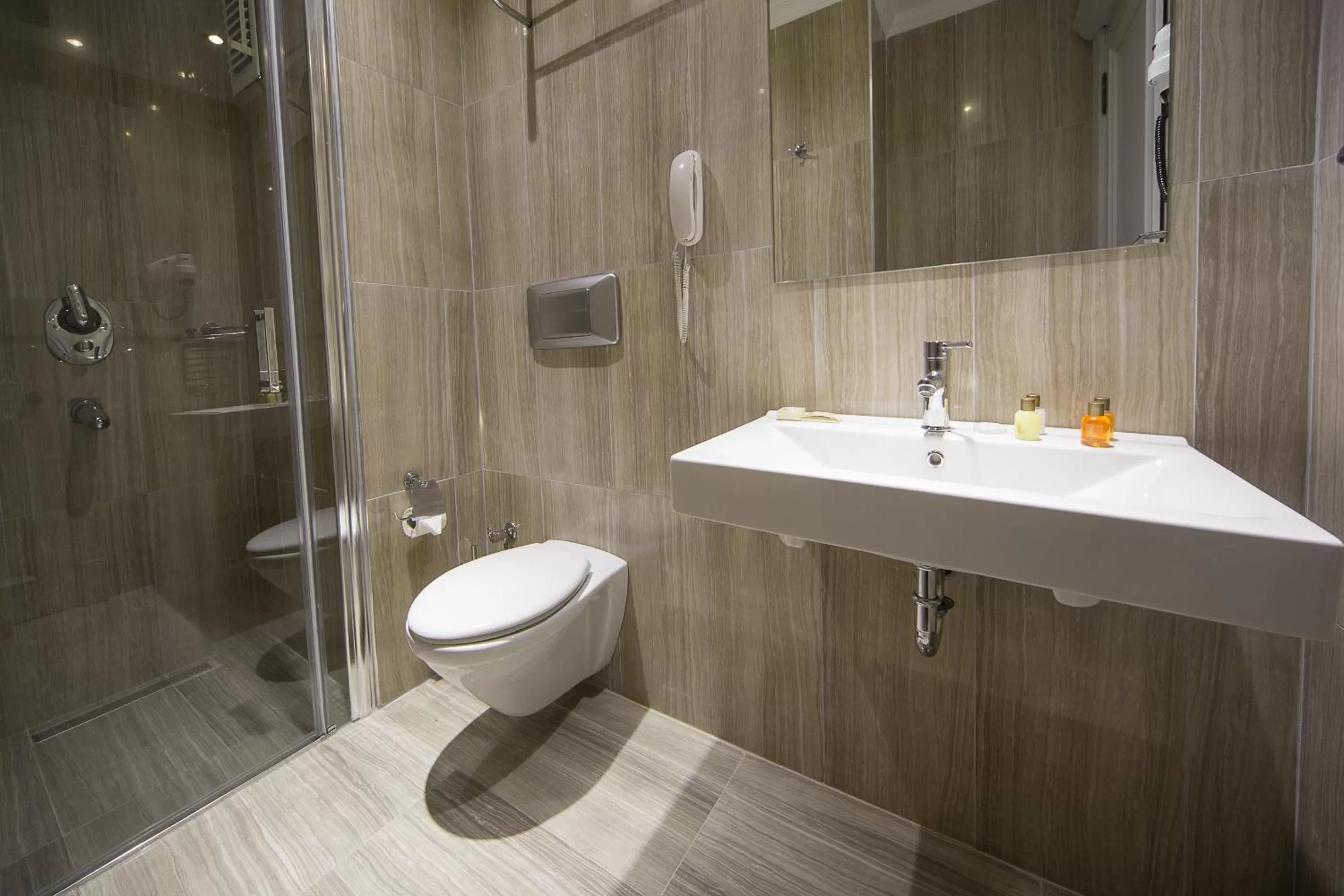 Bathroom in Semsan Hotel