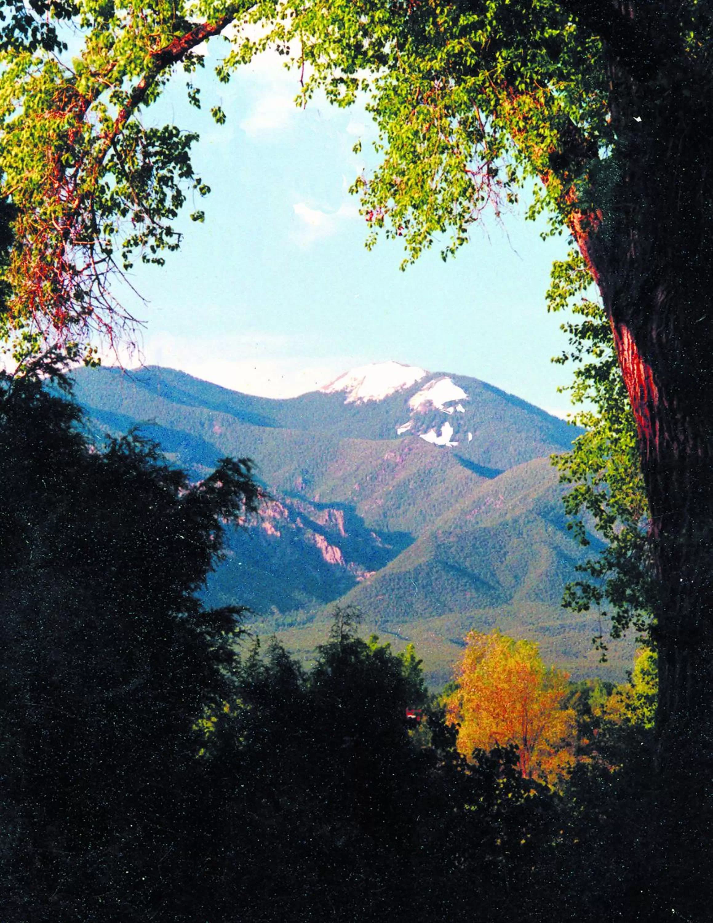 Mountain view in Touchstone Inn