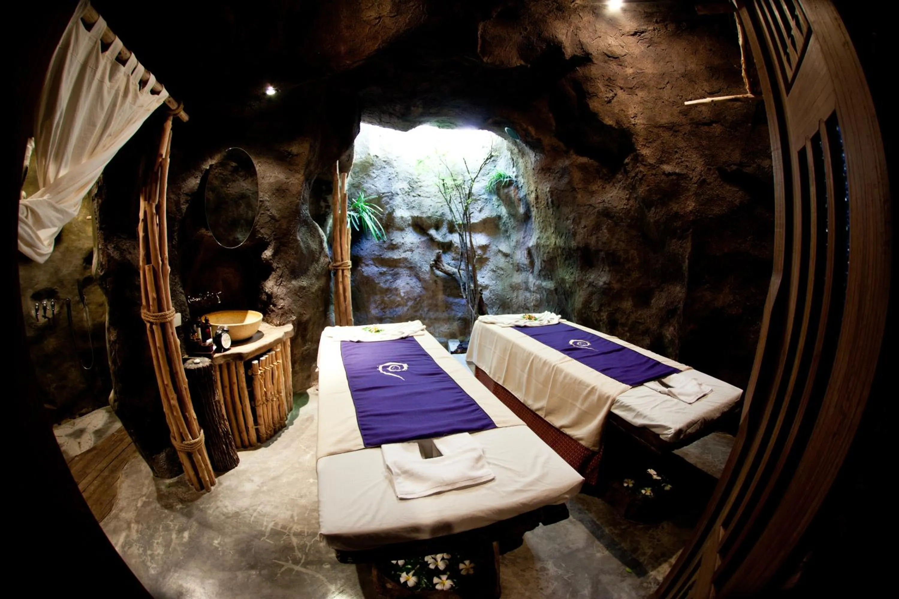 Spa and wellness centre/facilities in Royal Muang Samui Villas