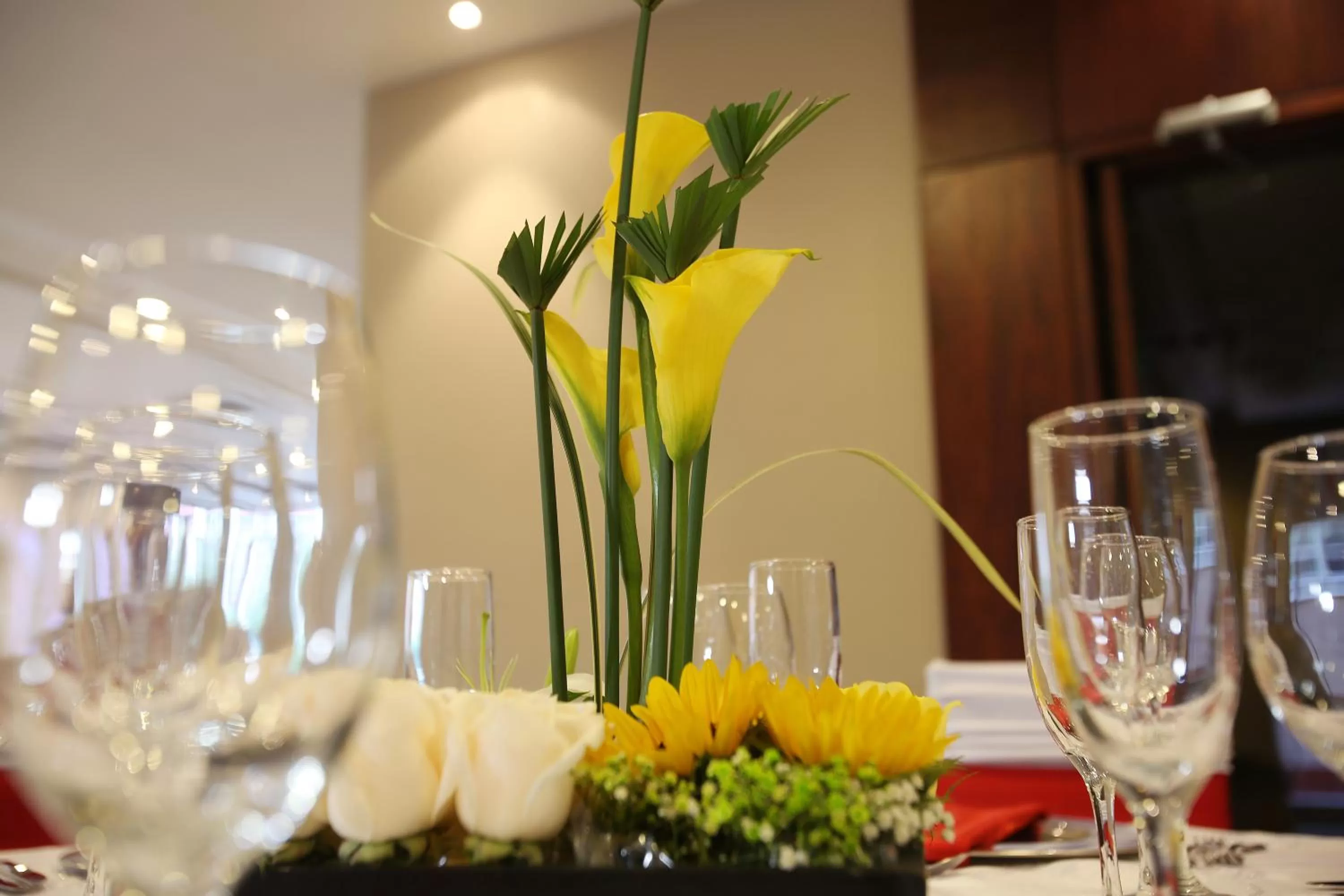 Business facilities in Hotel Reina Isabel