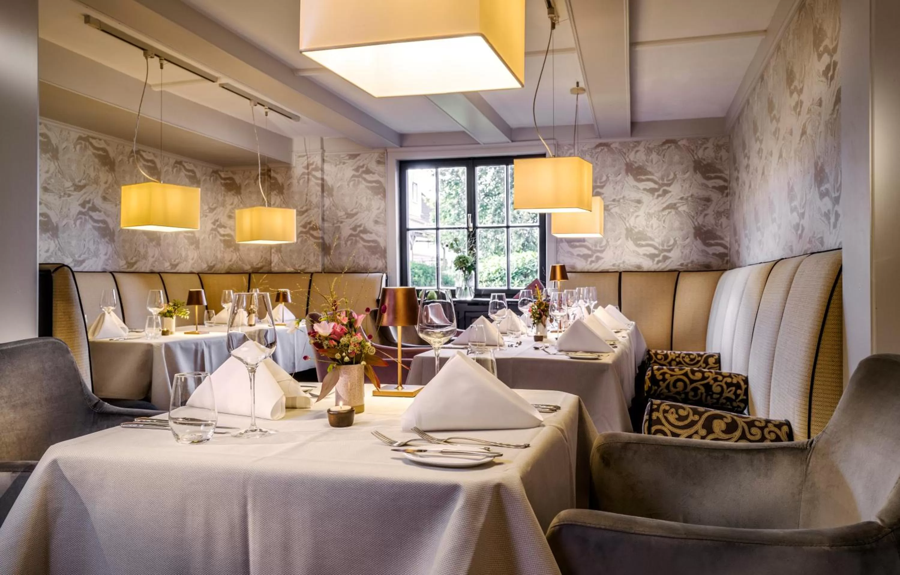 Restaurant/places to eat in Romantik Hotel Neuhaus