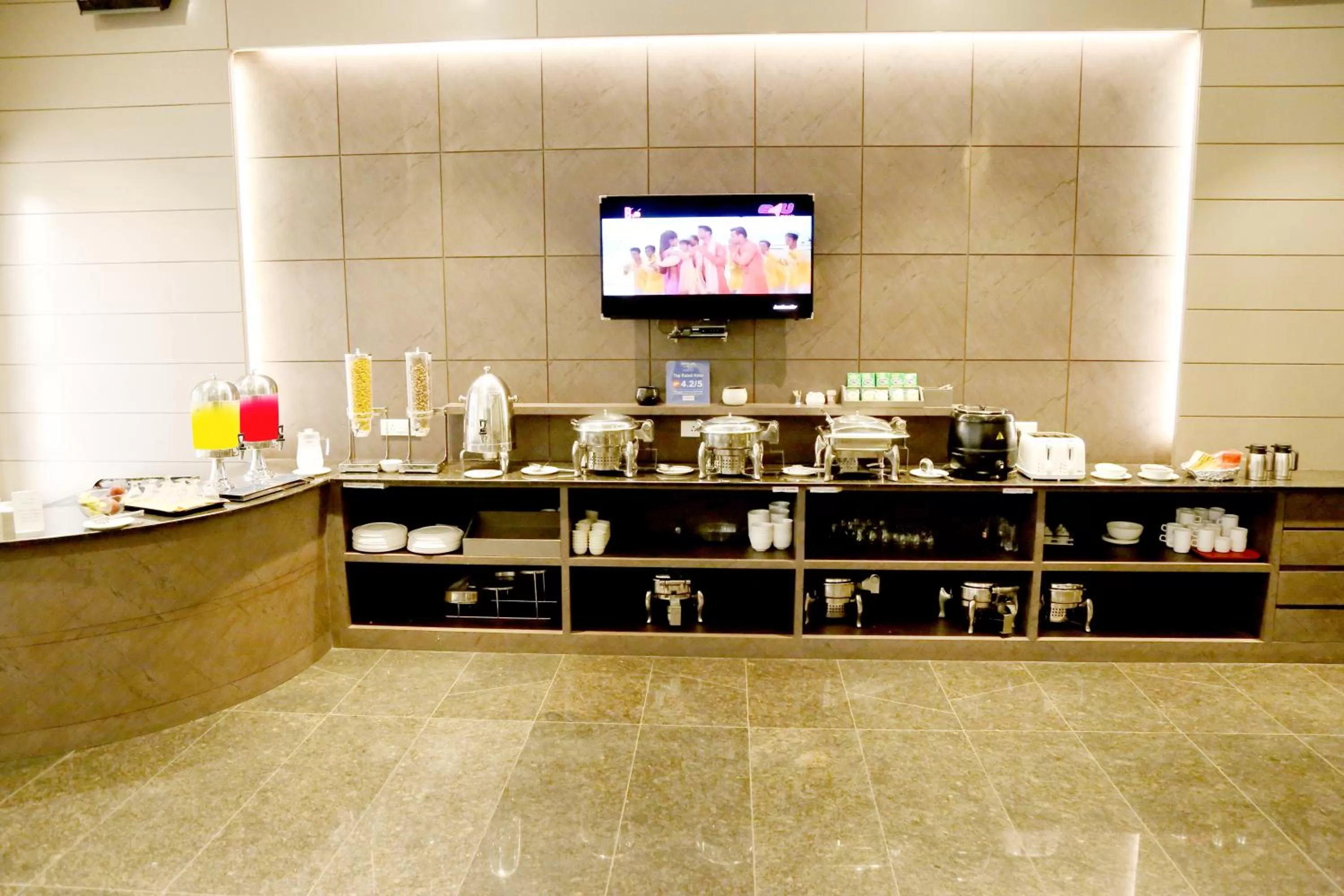 Breakfast in Hotel AGC