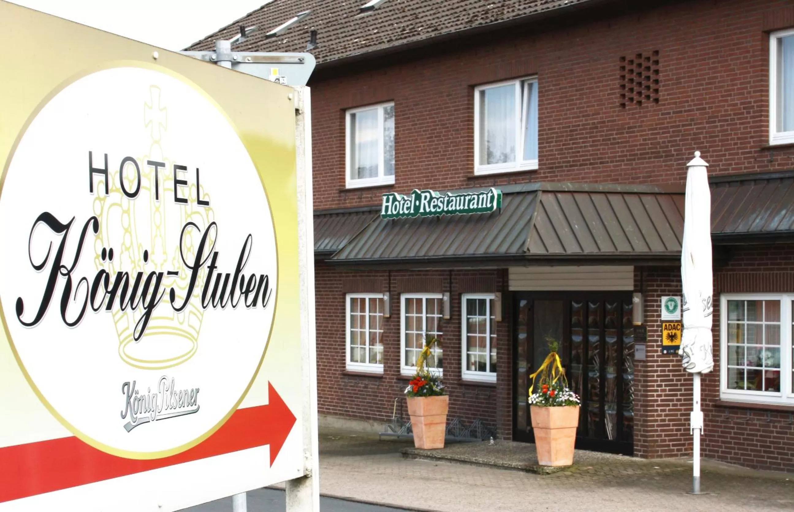 Facade/entrance, Property Logo/Sign in Hotel König-Stuben