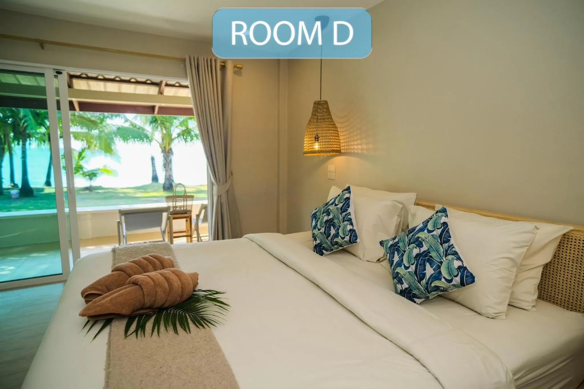 Bed in Siam Beach Resort Koh Kood