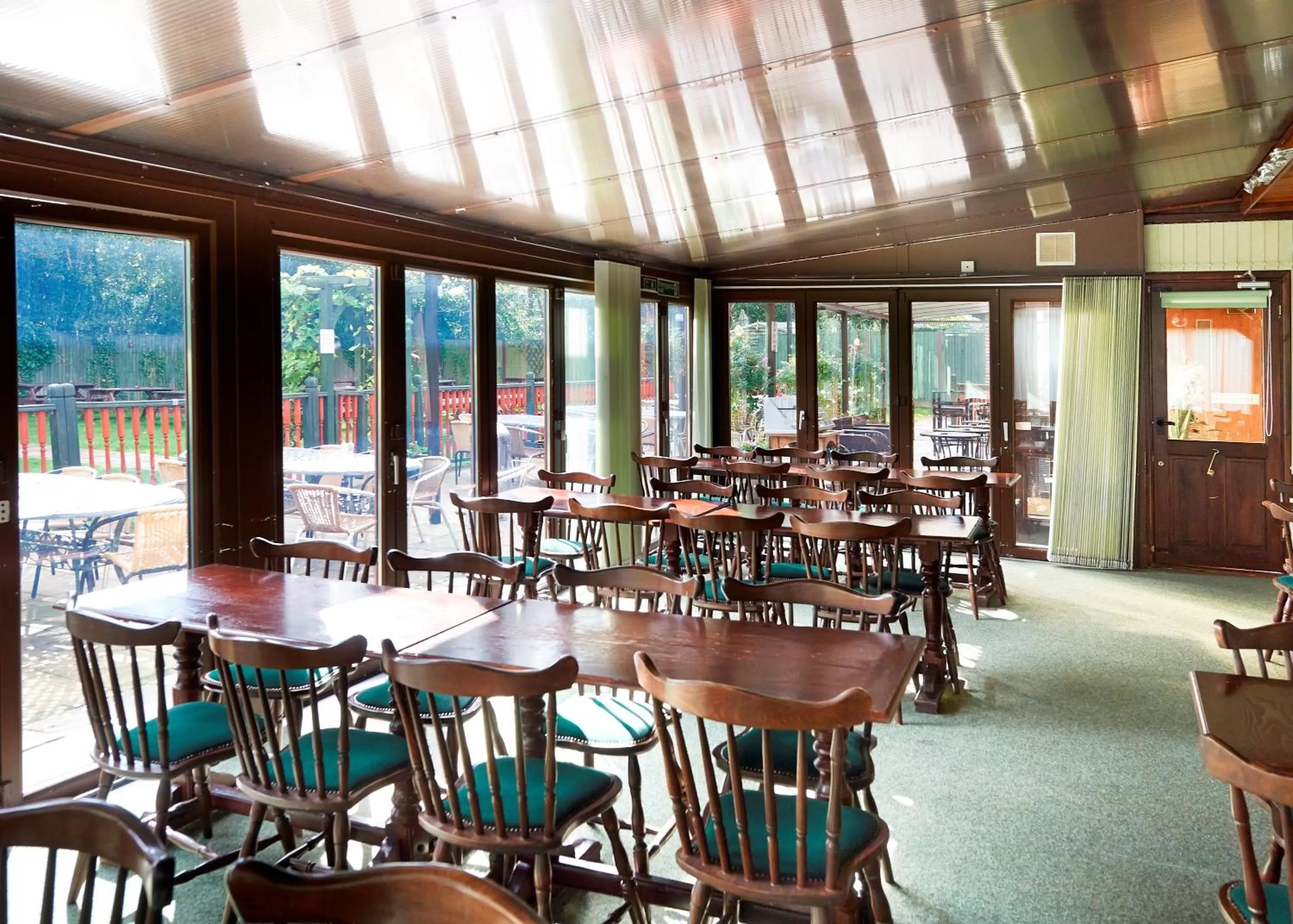 Lounge or bar in Camden Arms Hotel