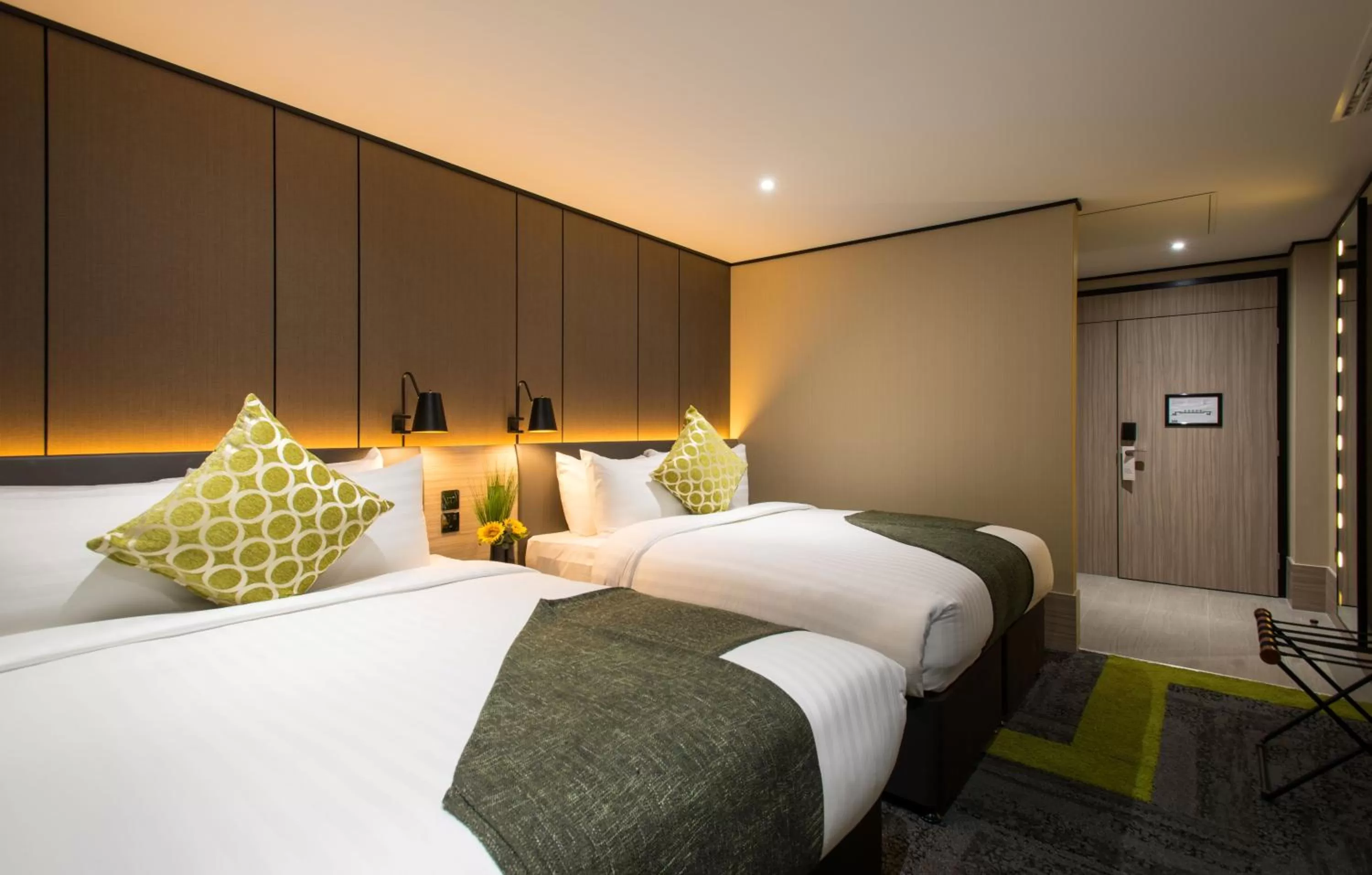 Bed in Aerotel London Heathrow Airport, Terminal 2 & Terminal 3