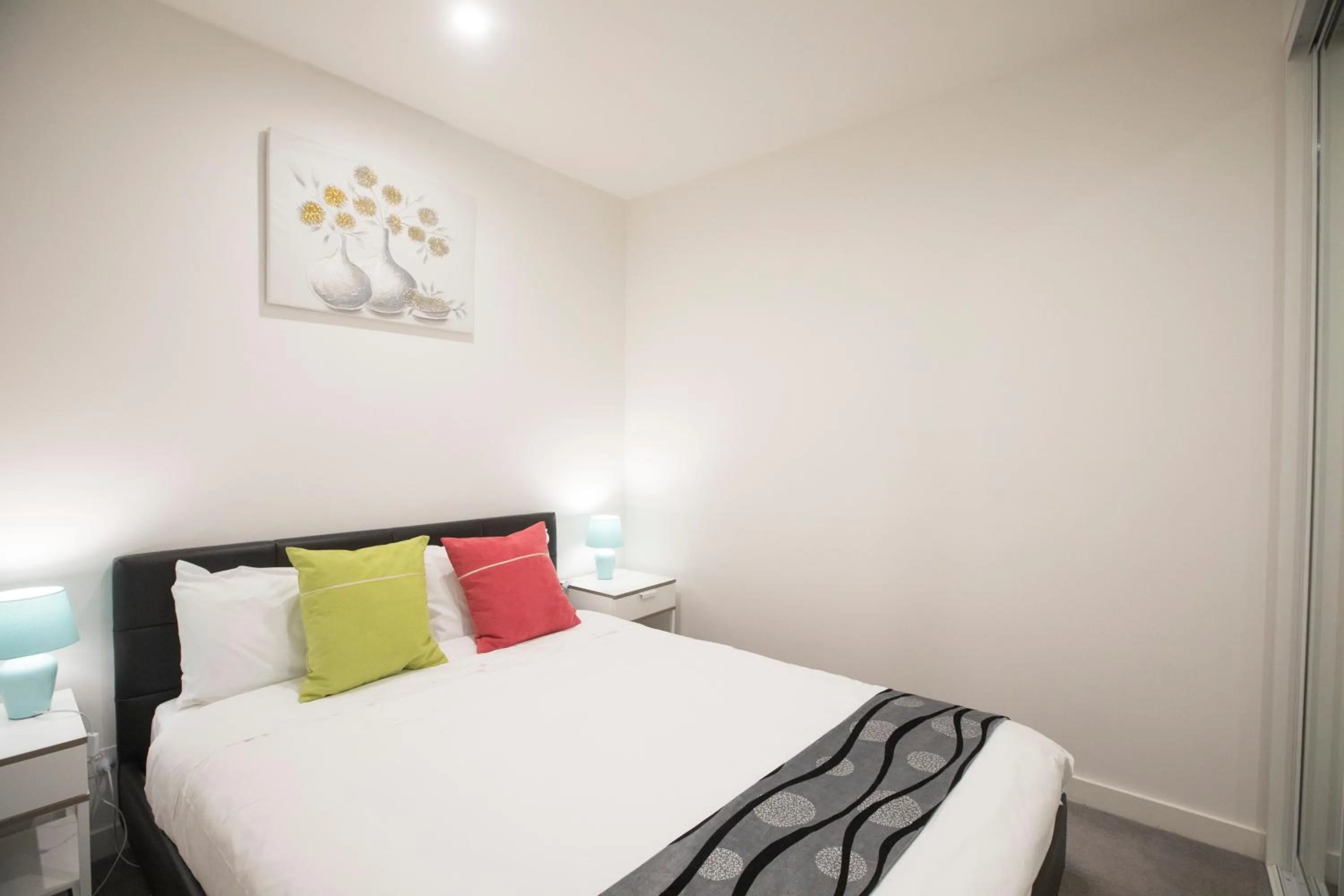 Bedroom, Bed in Platinum City Serviced Apartments