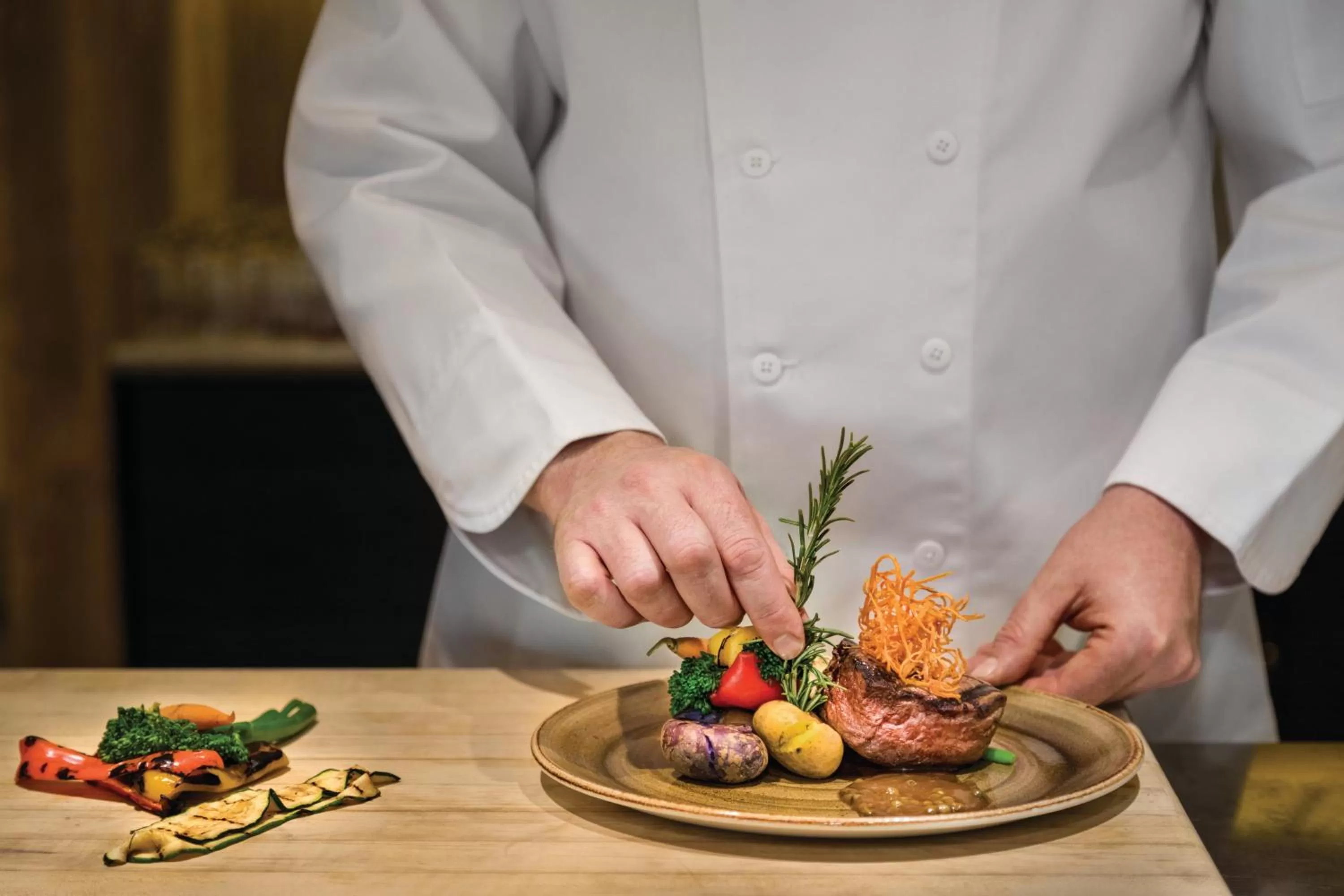 Restaurant/places to eat in Coast Edmonton Plaza Hotel by APA