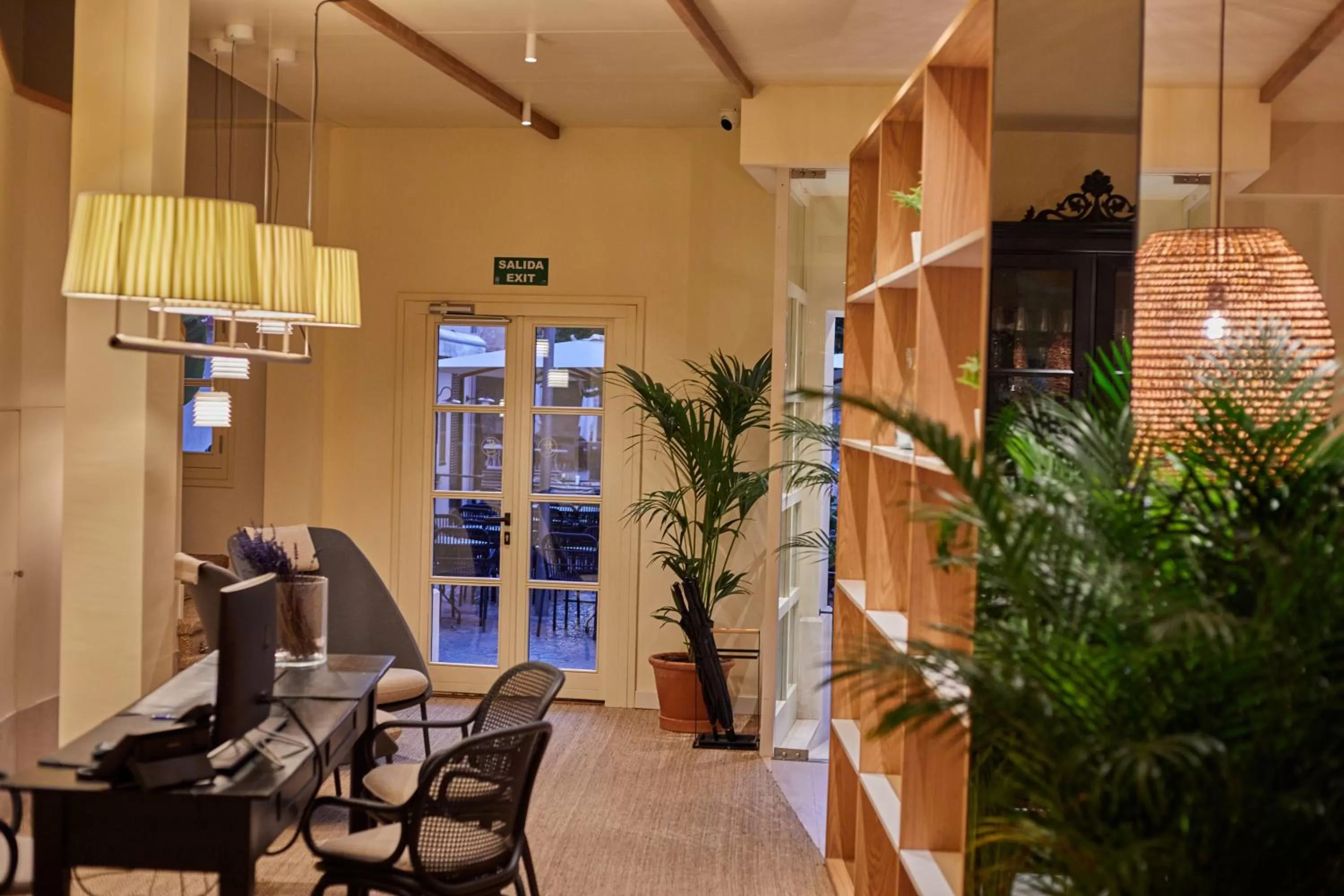 Living room in Mon Boutique Hotel