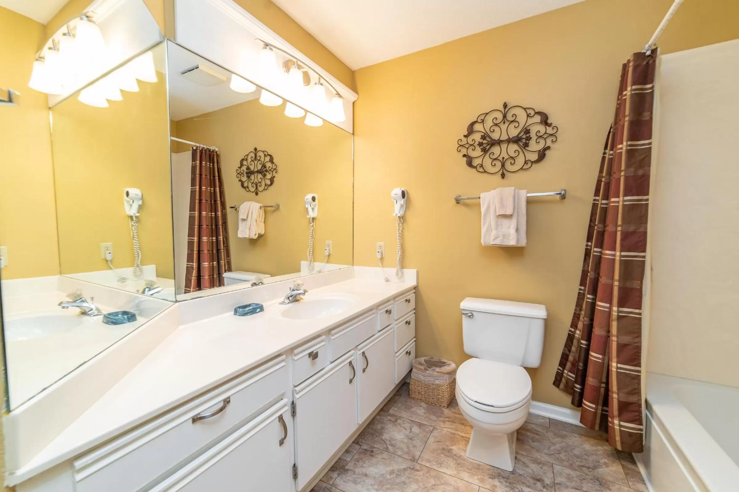 Bathroom in Pointe Royale Golf Resort