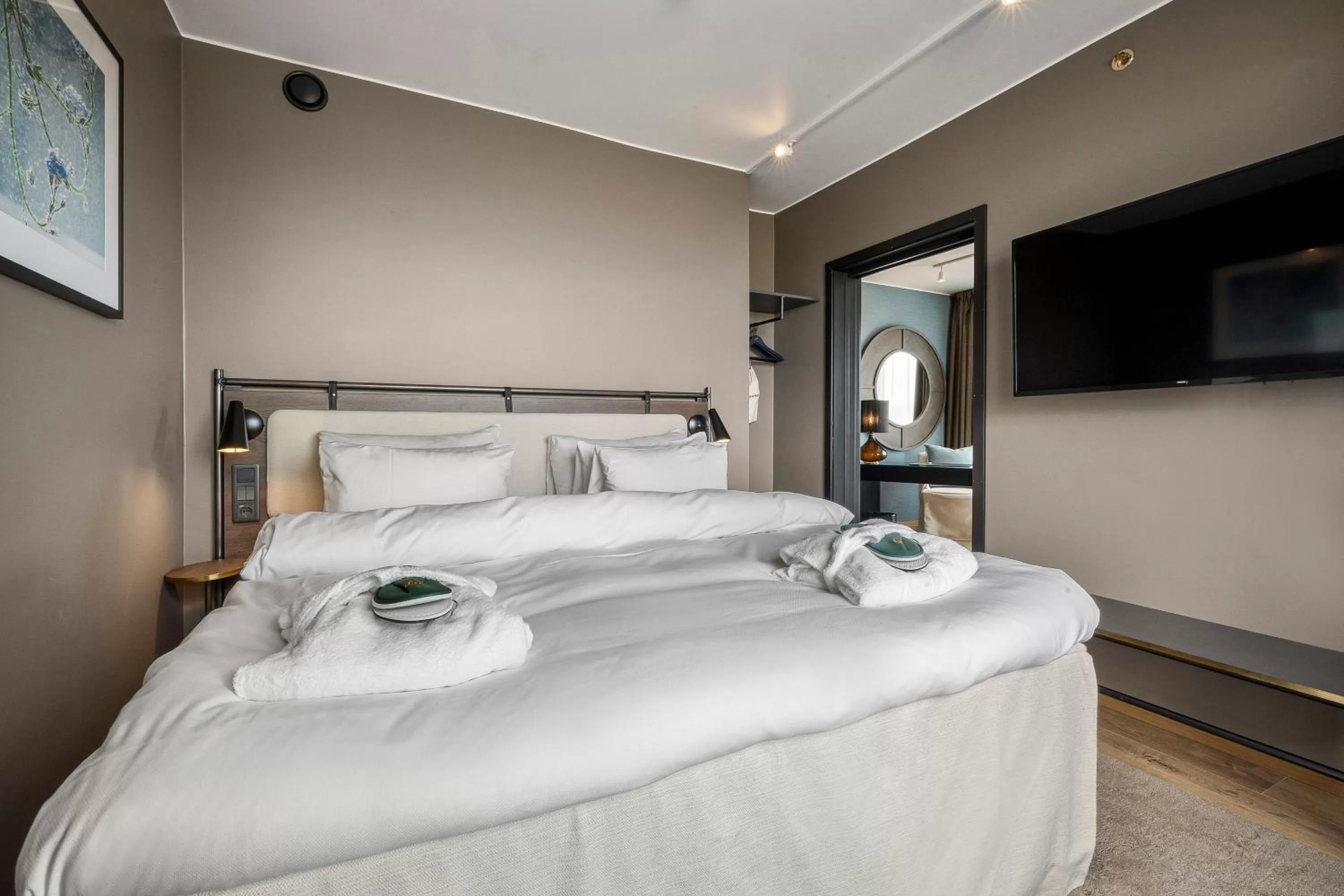 Bed in Lily Country Club