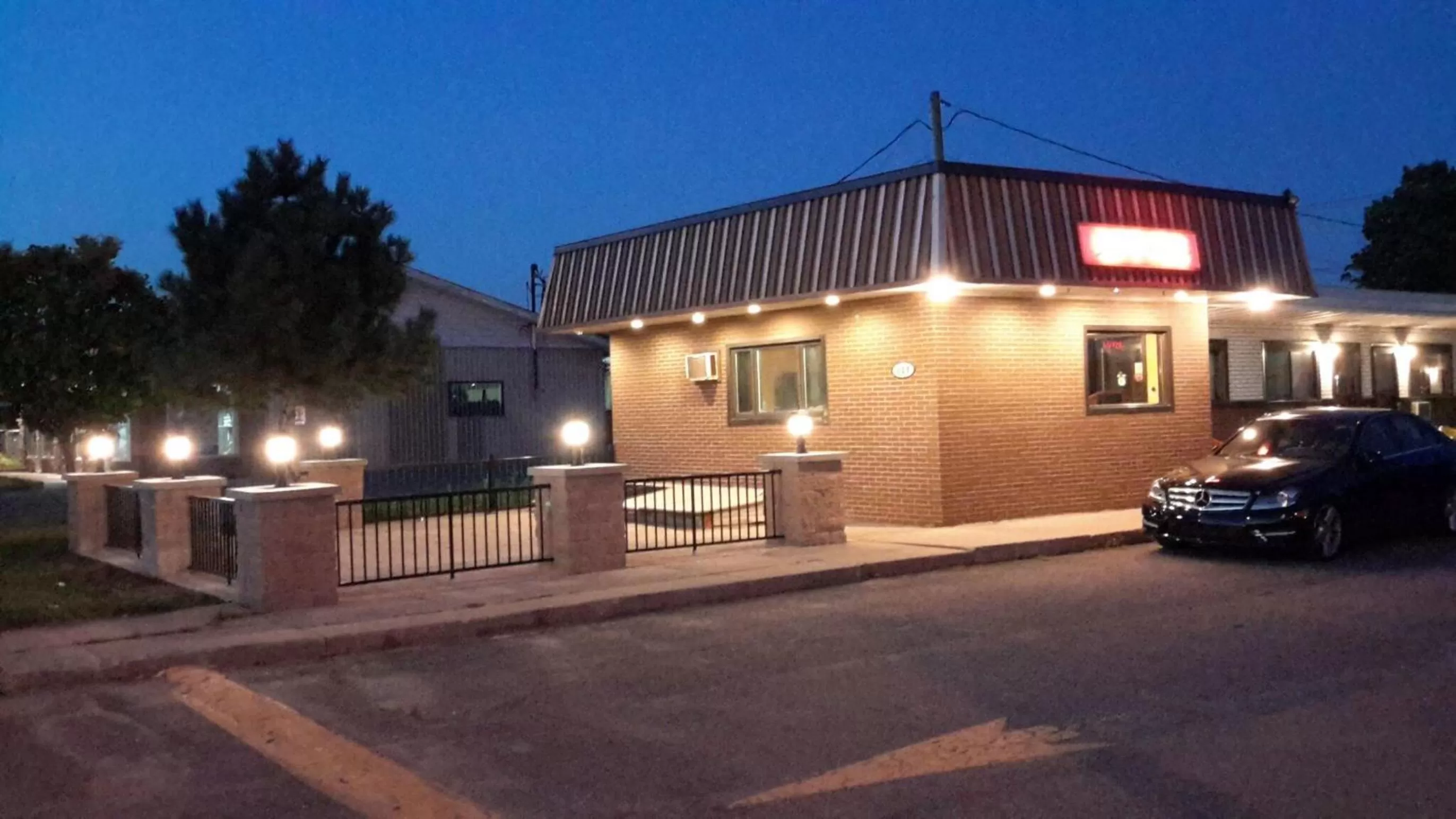 Property building in Motel Ritz