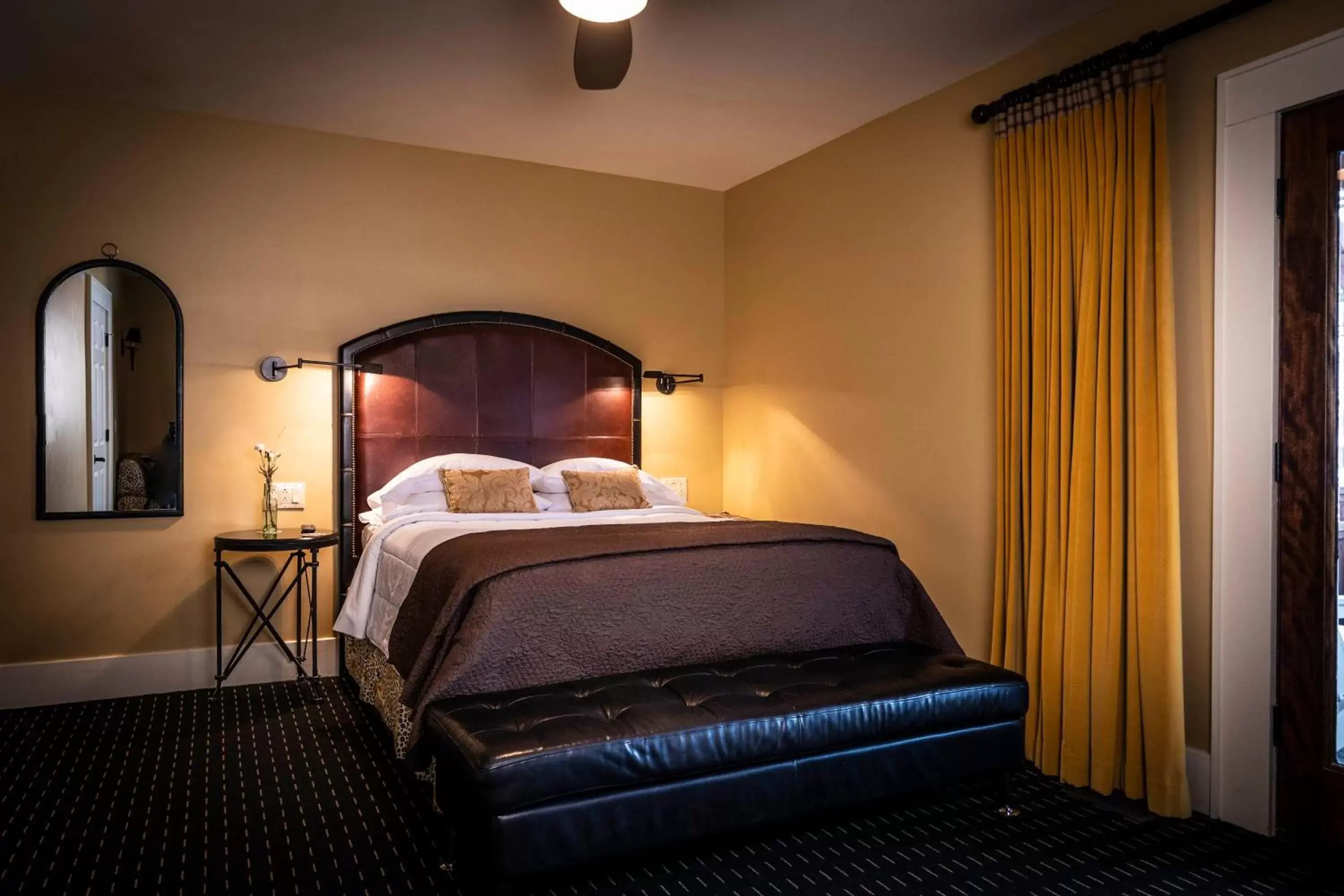 One-Bedroom Apartment in Hotel Broad Ripple One-Bedroom Apartment in Hotel Broad Ripple