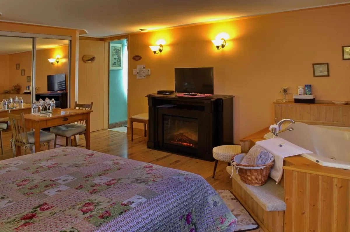 Bedroom in À Amour et Amitié