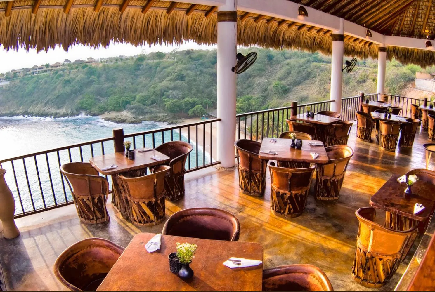 Restaurant/places to eat in Villas Carrizalillo