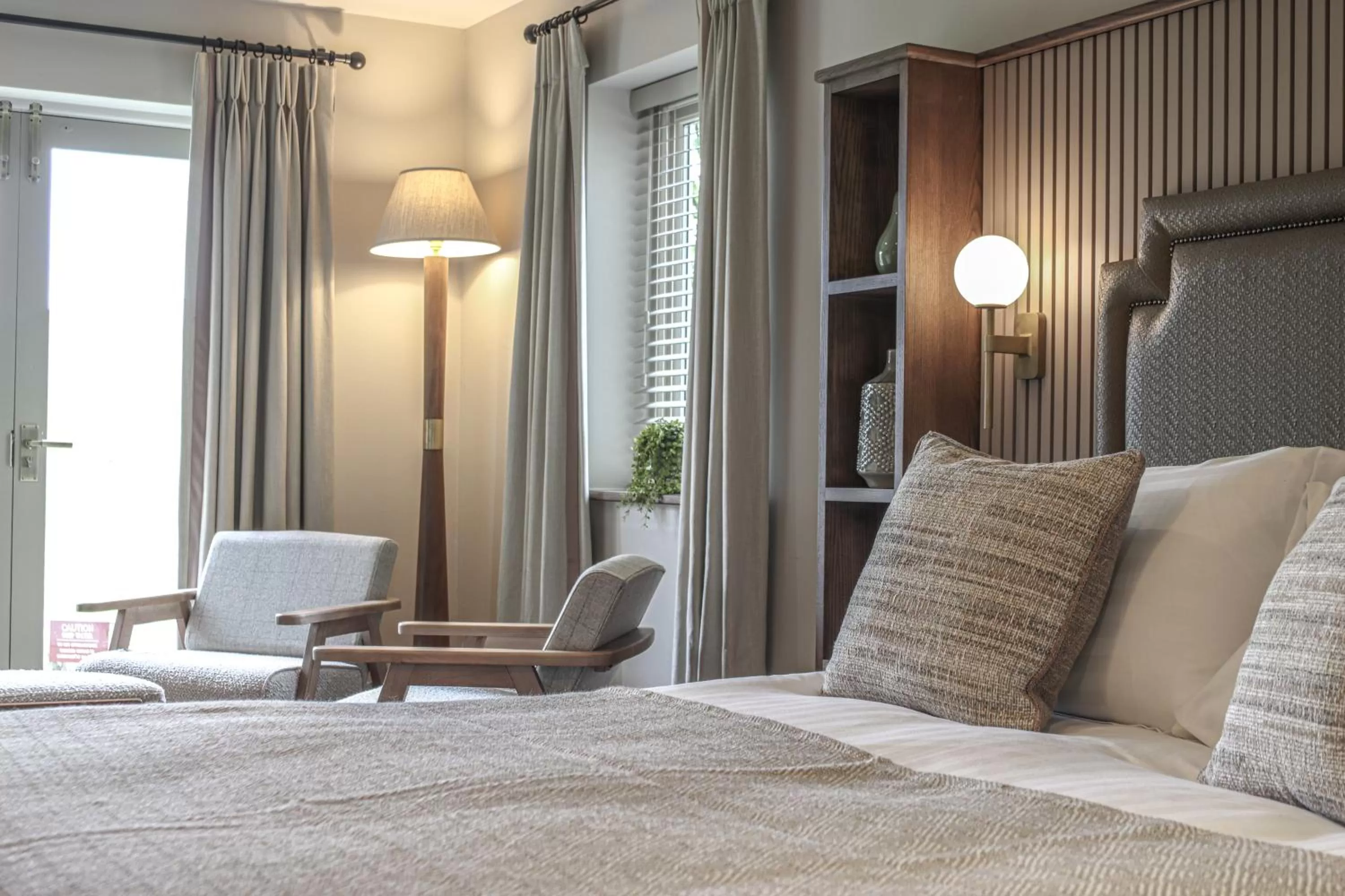 Bedroom, Bed in The Tempest Arms