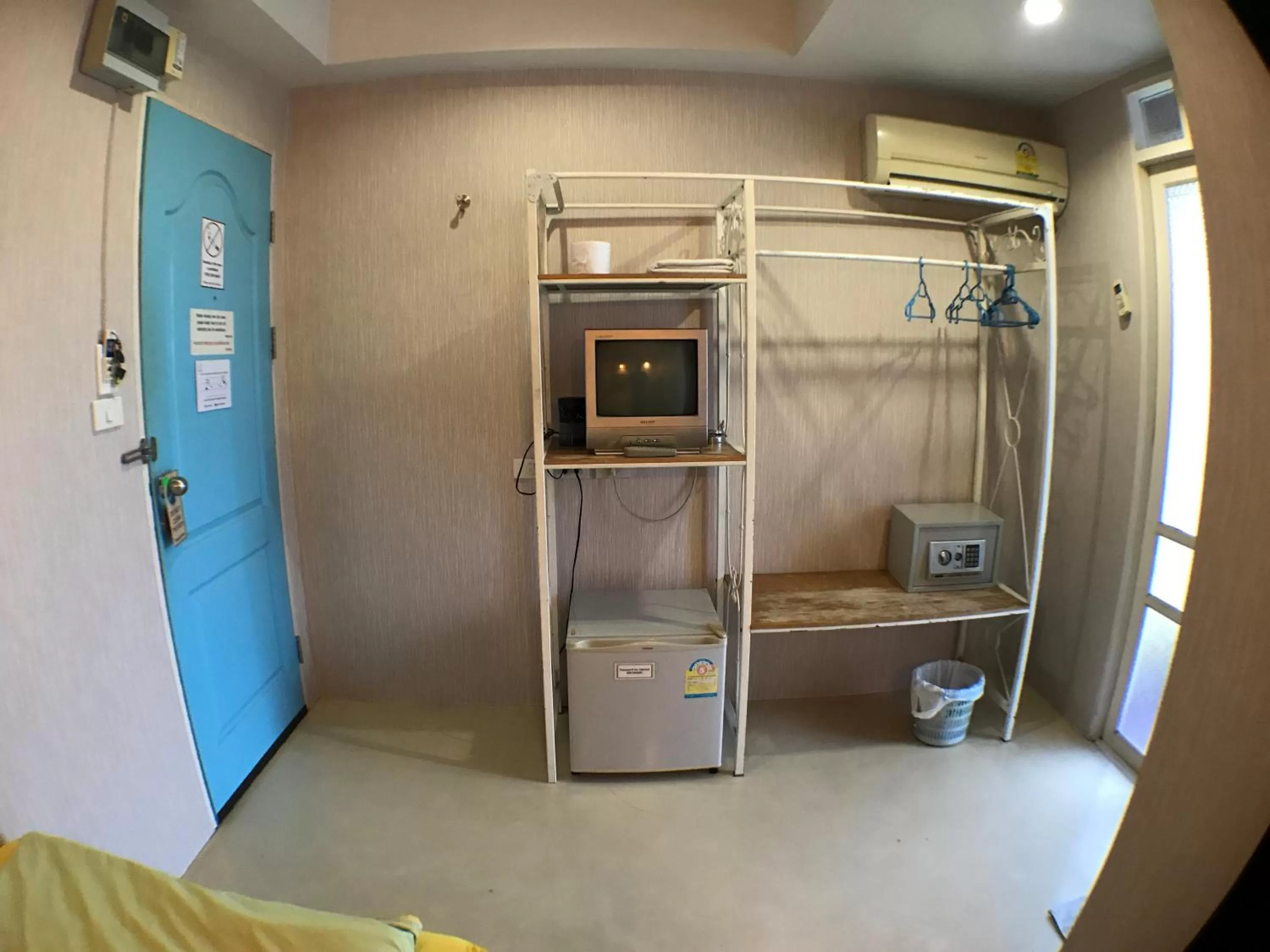 Bed in Roof View Place