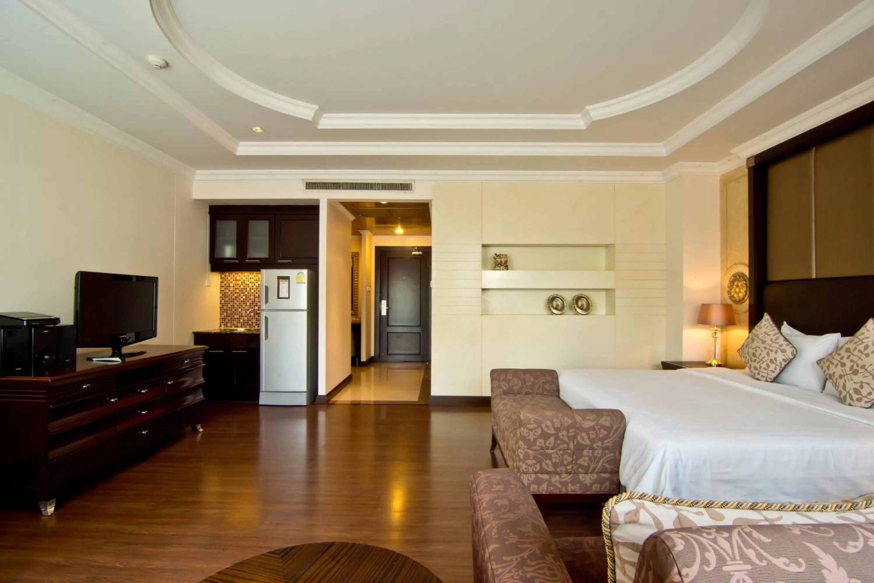 Photo of the whole room, Bed in LK Residence