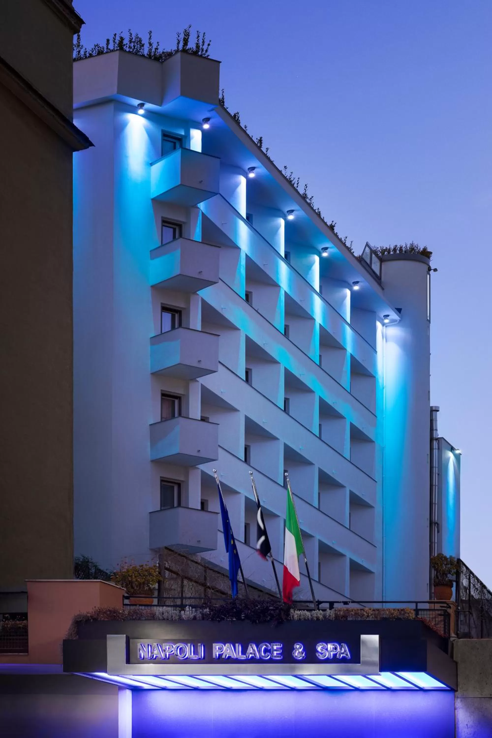 Property building in LHP Napoli Palace & SPA